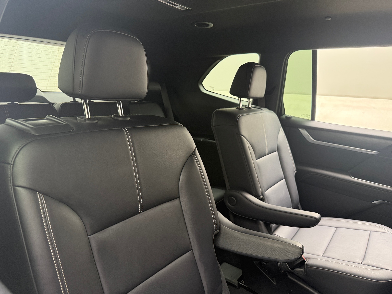 Thumbnail: 2024 GMC Acadia - 5