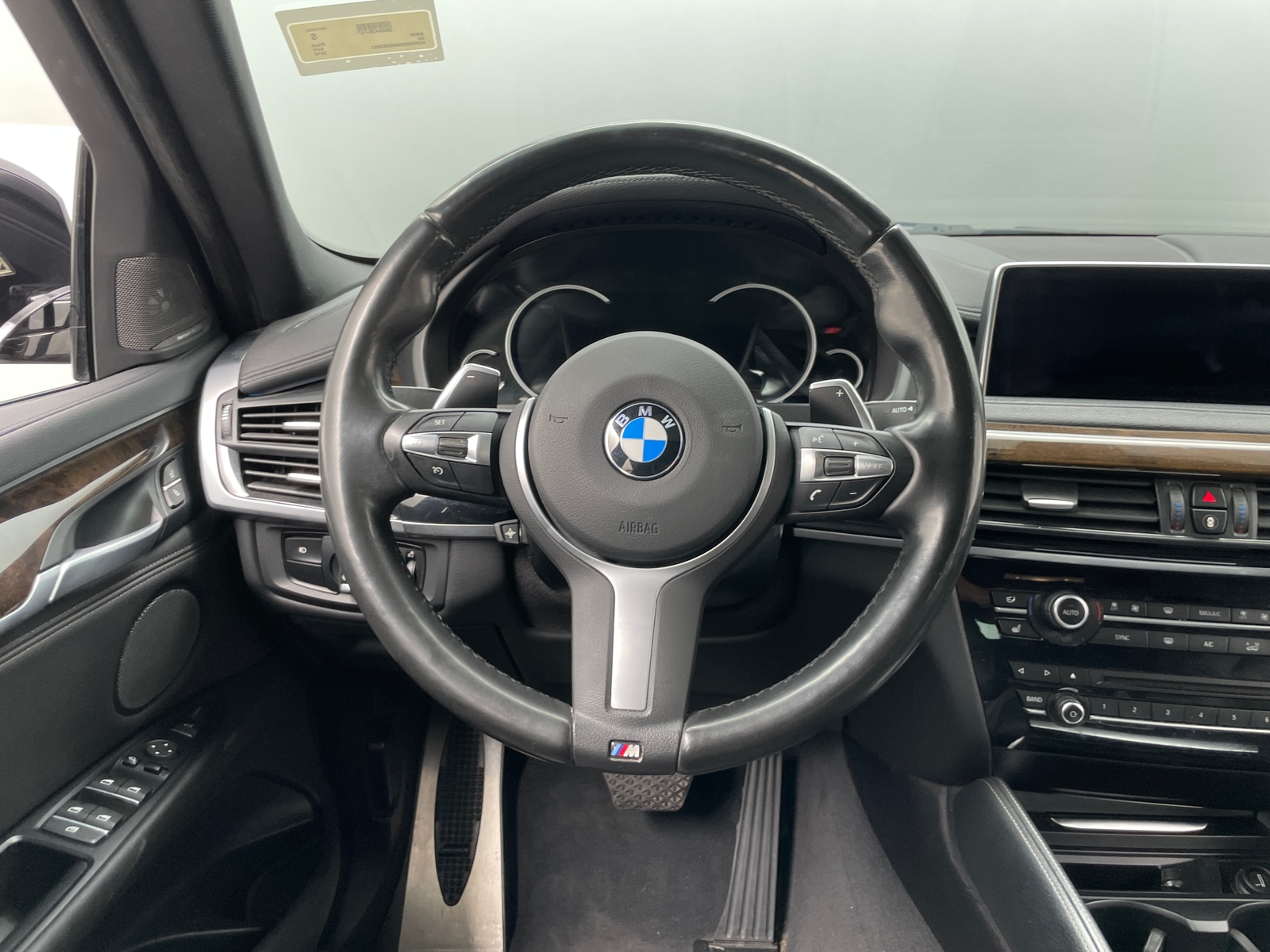 Thumbnail: 2019 BMW X6 - 4