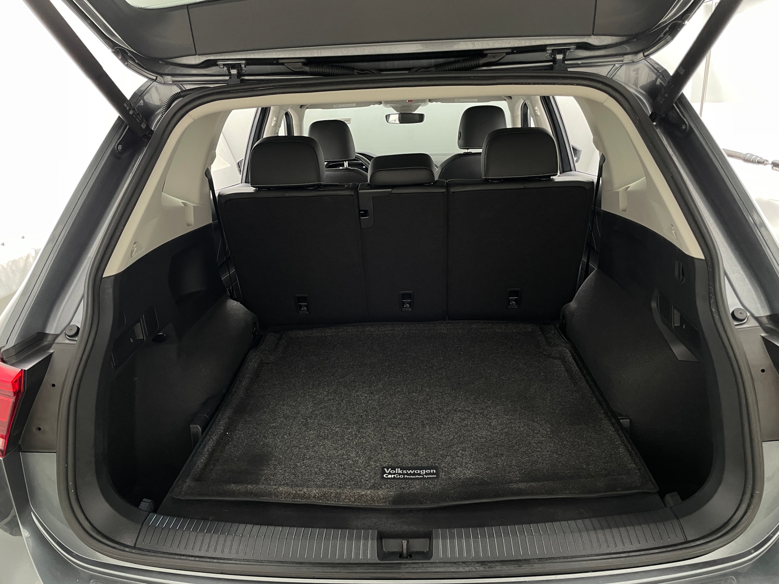 Thumbnail: 2024 Volkswagen Tiguan - 7