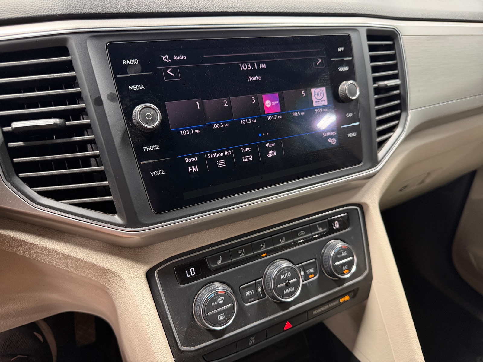 Thumbnail: 2019 Volkswagen Atlas - 3