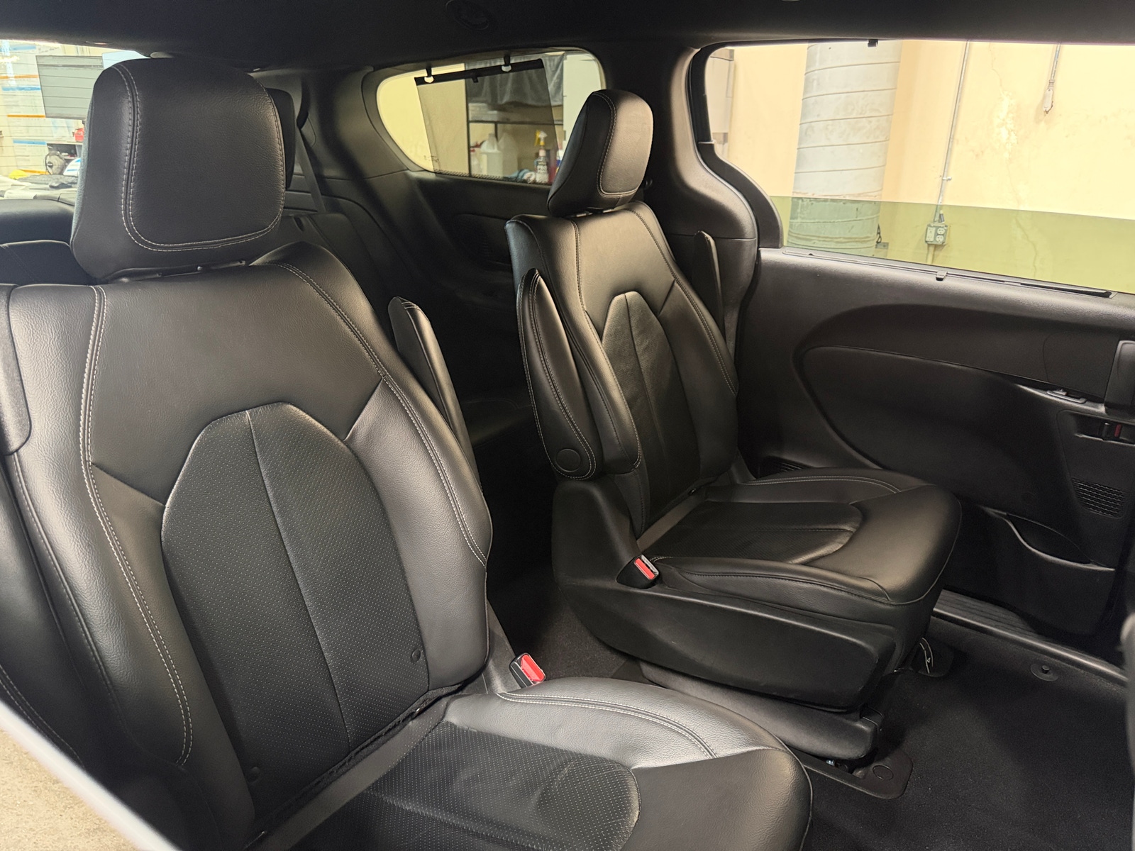 Thumbnail: 2021 Chrysler Pacifica - 5