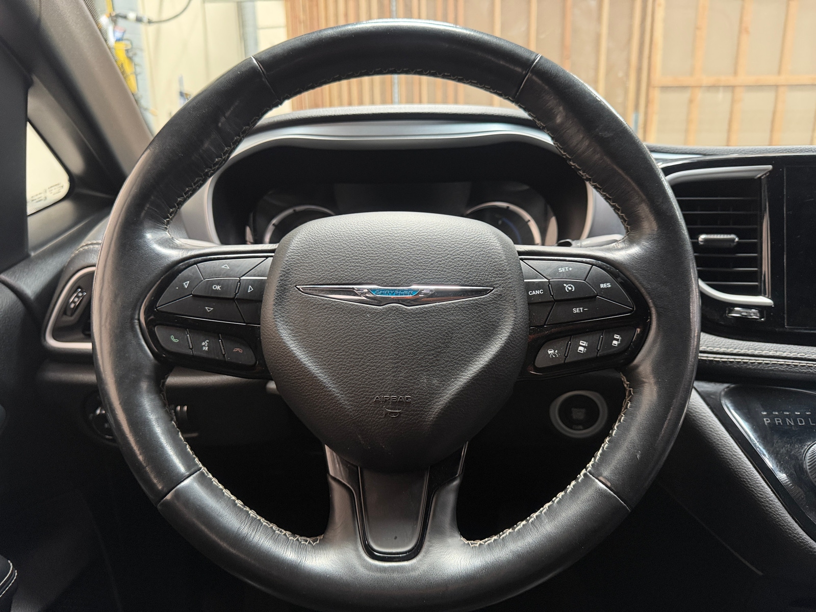 Thumbnail: 2021 Chrysler Pacifica - 4