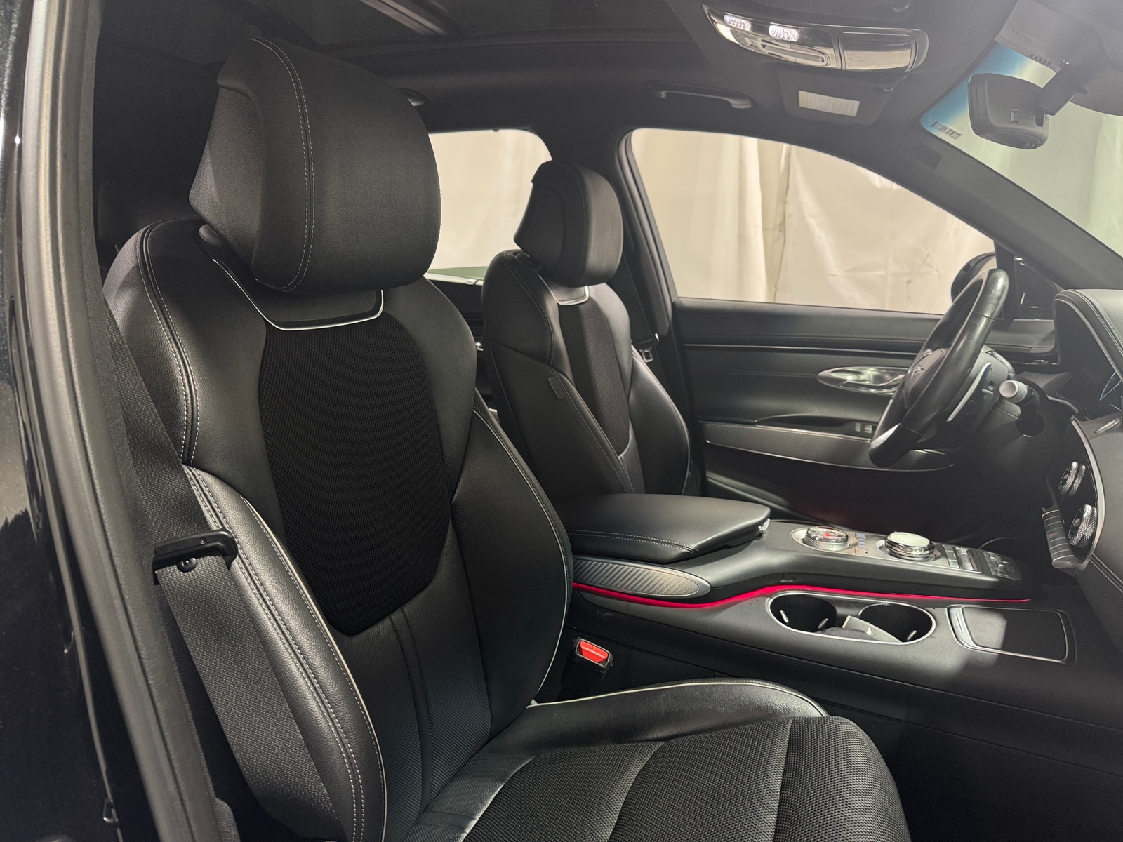 Thumbnail: 2023 Genesis GV70 - 2