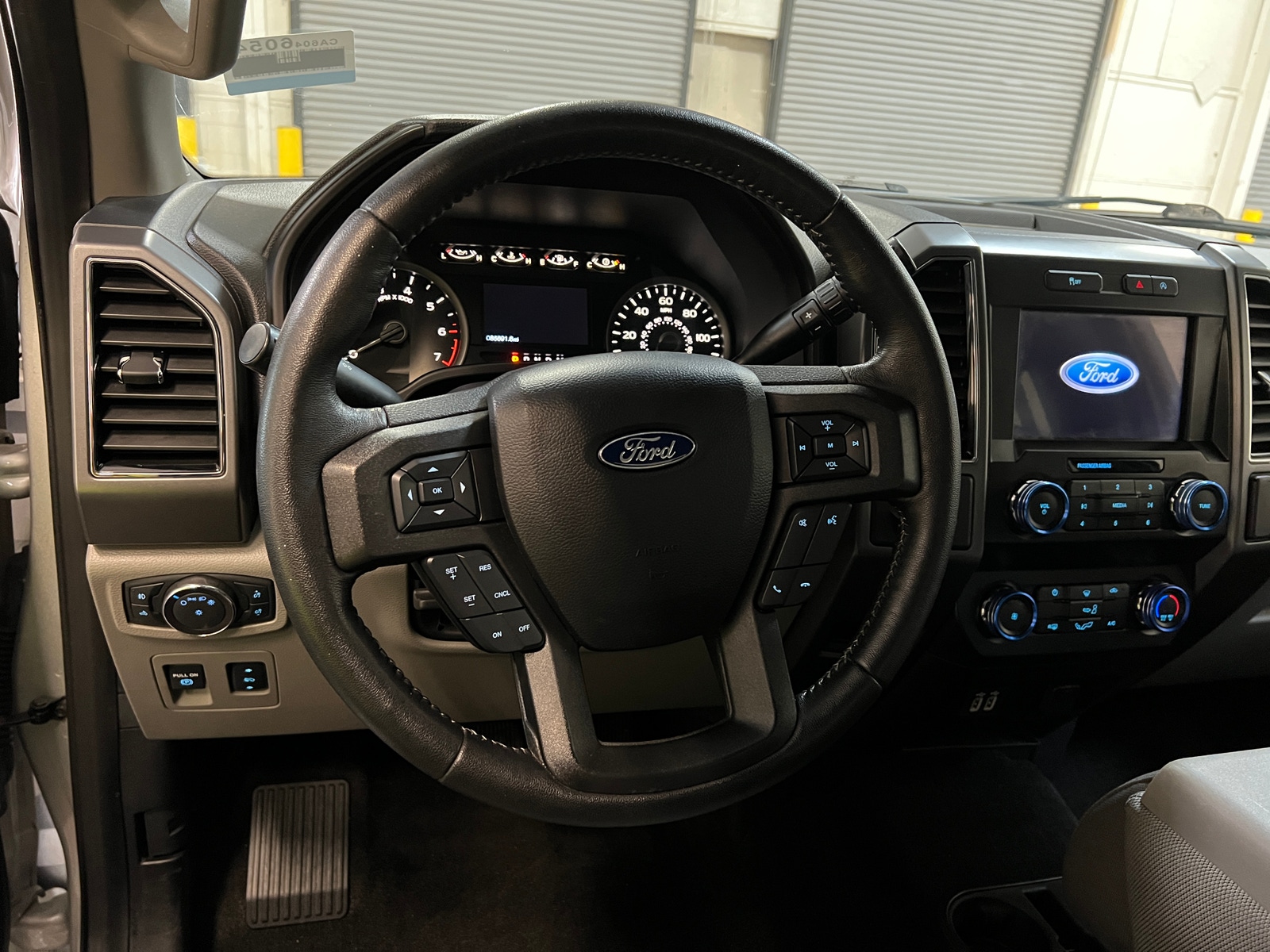 Thumbnail: 2019 Ford Econoline - 5