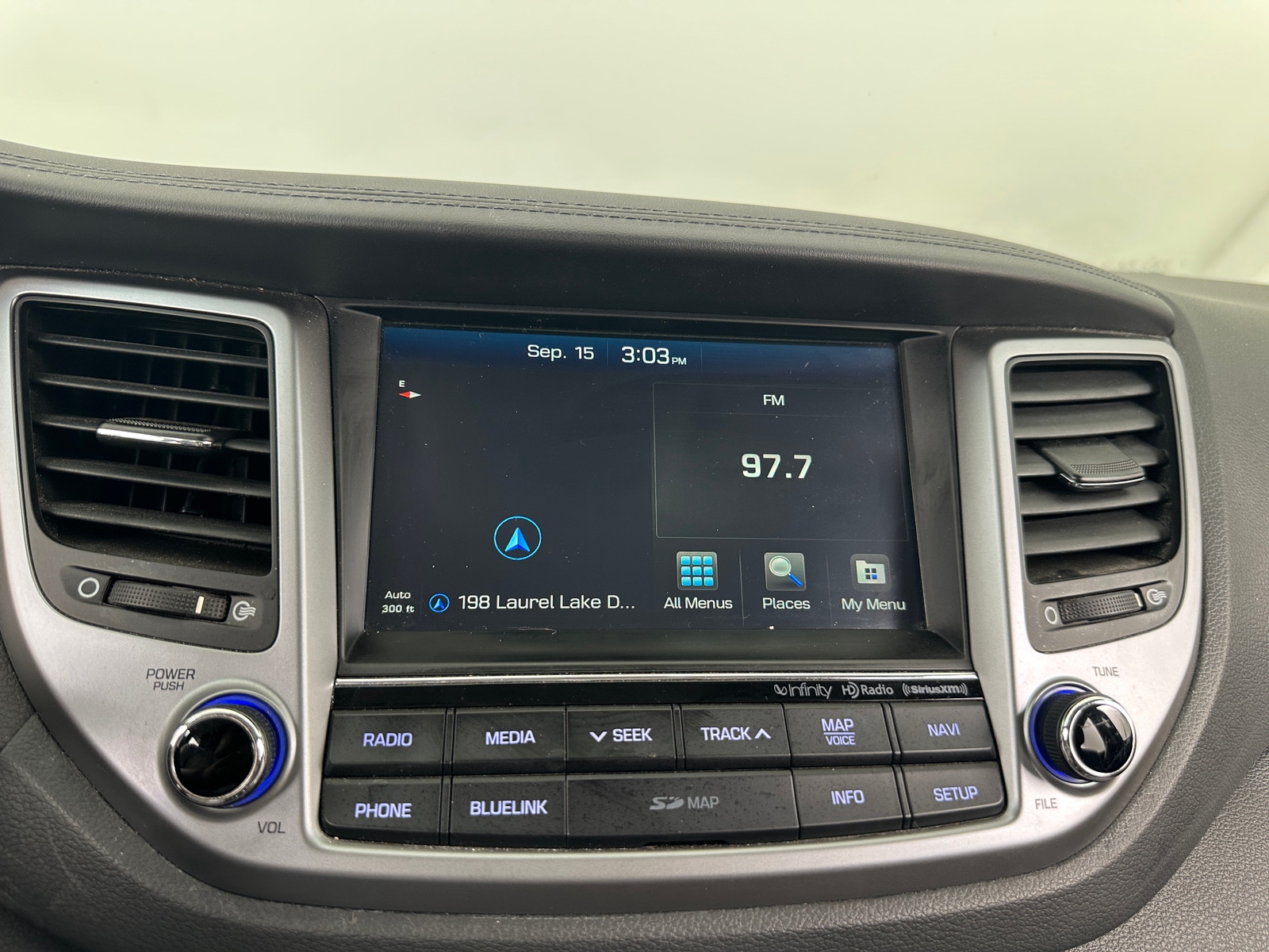 Thumbnail: 2017 Hyundai Tucson - 4