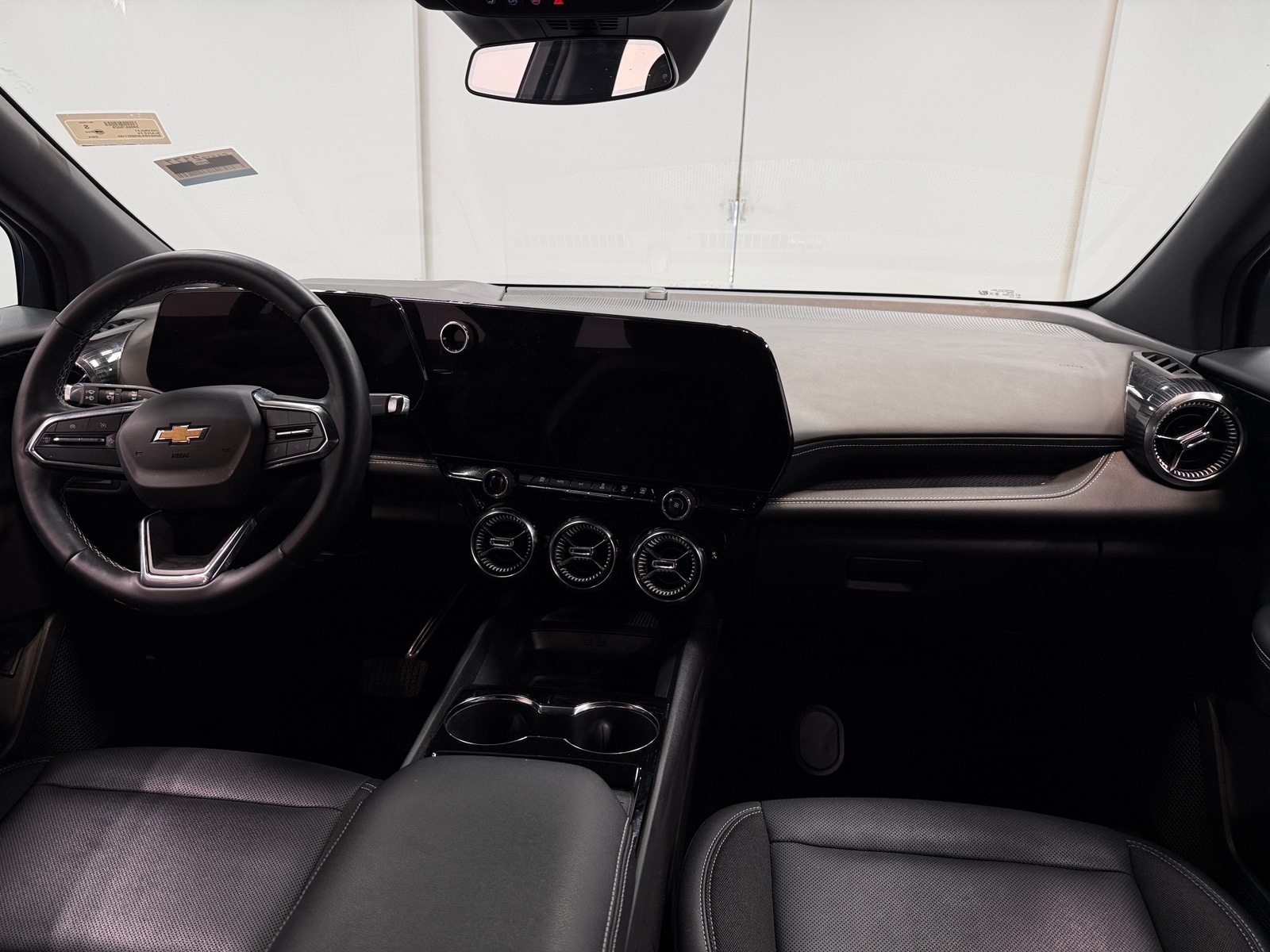 Thumbnail: 2024 Chevrolet Blazer EV - 2