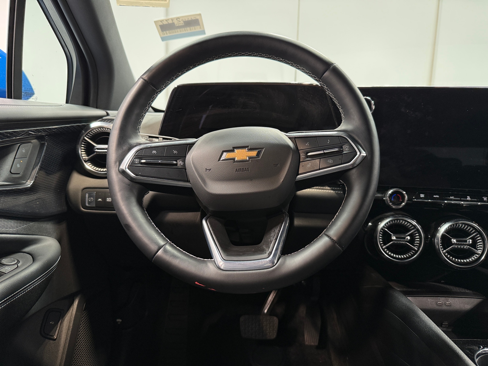 Thumbnail: 2024 Chevrolet Blazer EV - 4