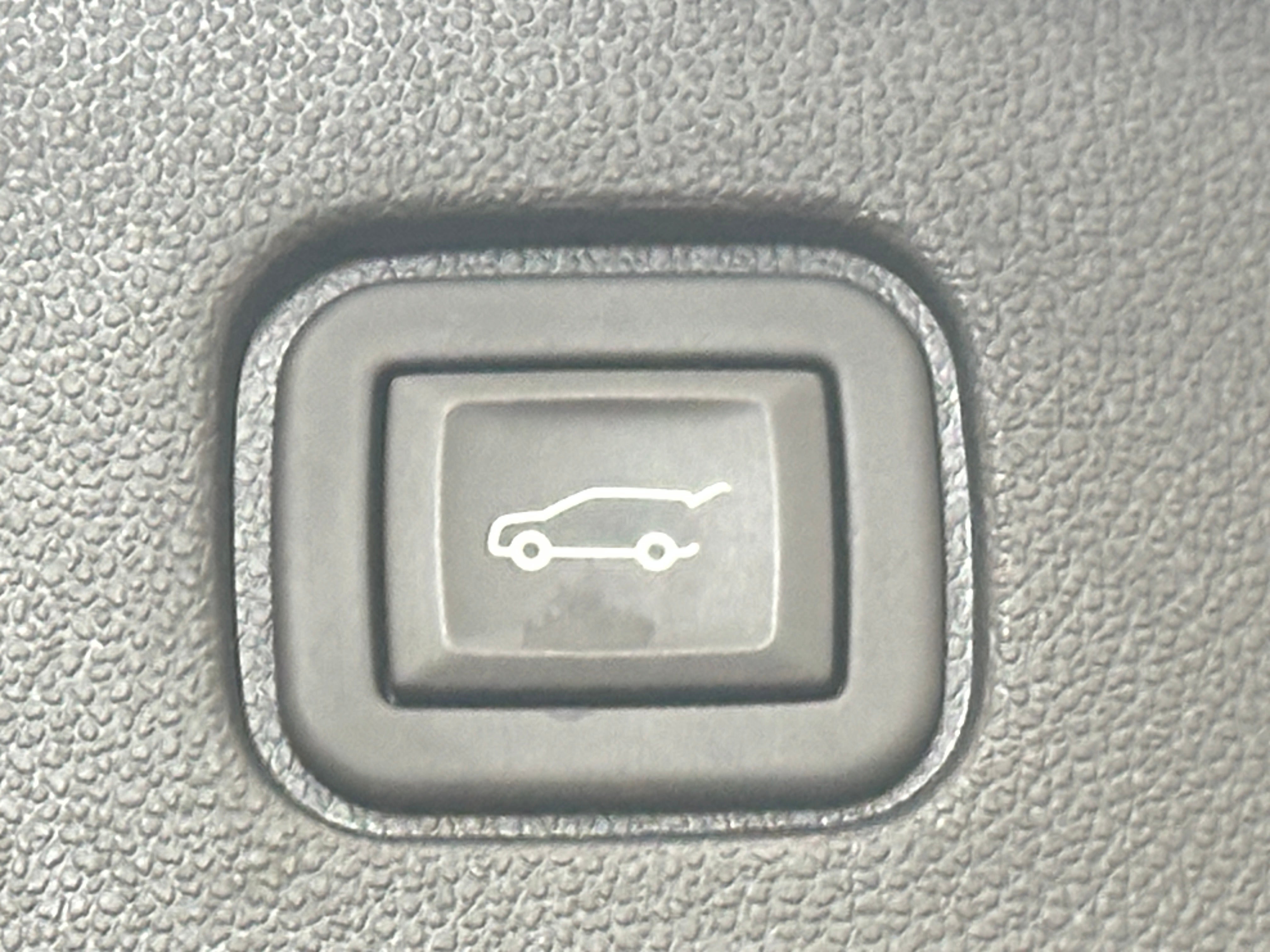 Used 2024 Chevrolet Blazer EV LT with VIN 3GNKDBRJ8RS221122 for sale in Auburn, WA