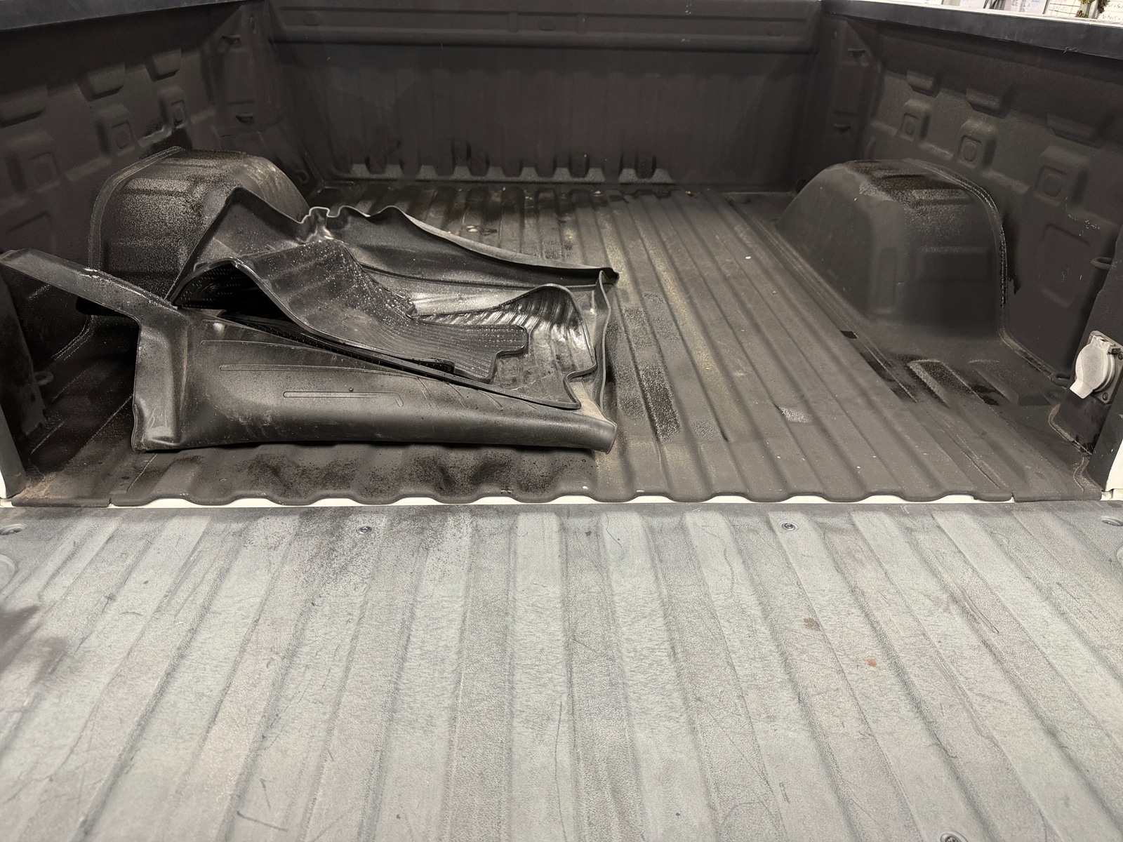 Thumbnail: 2021 Chevrolet Silverado 1500 - 6