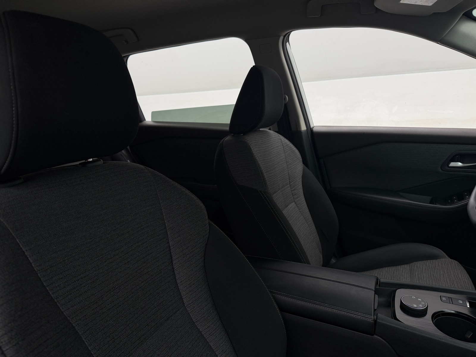 Thumbnail: 2023 Nissan Rogue - 2