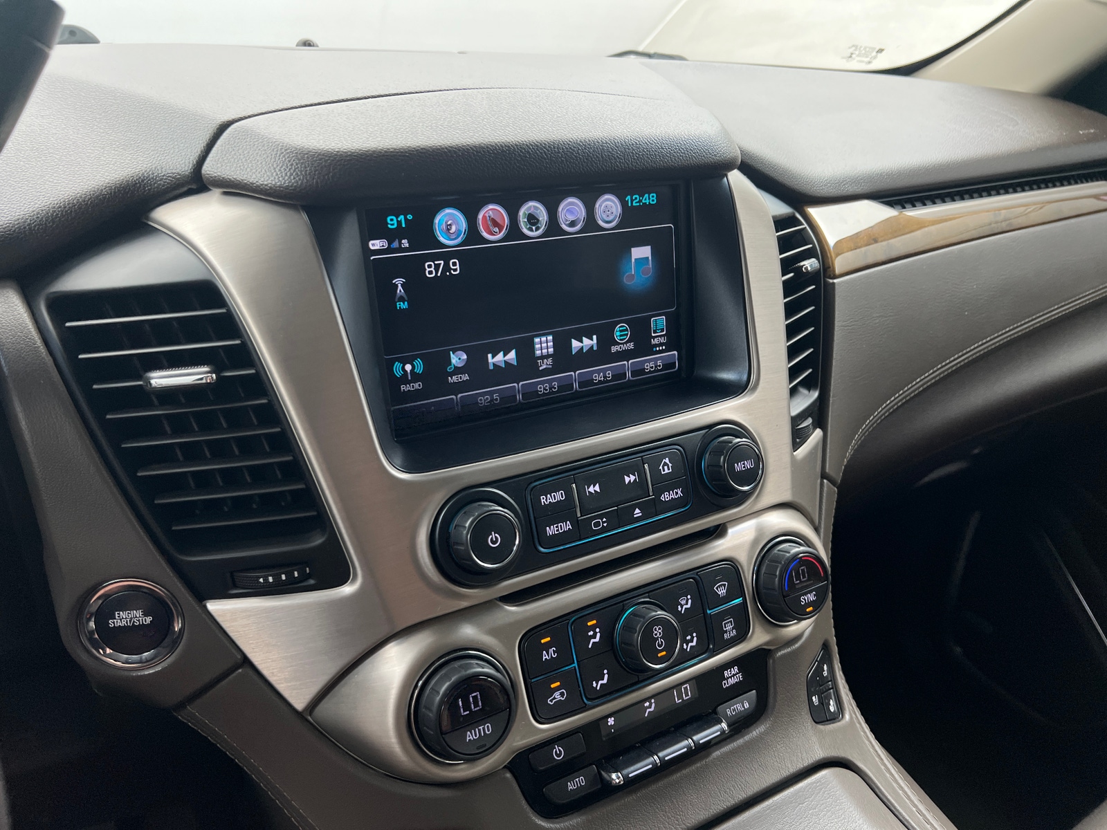 Thumbnail: 2017 GMC Yukon - 3