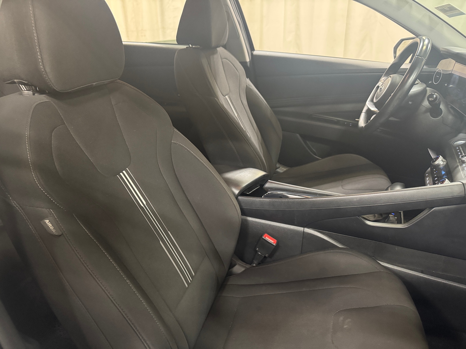 Thumbnail: 2023 Hyundai Elantra - 2