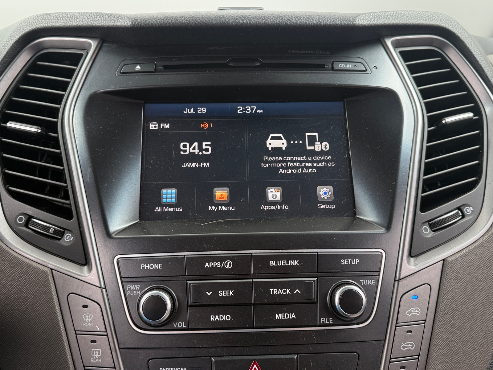 Thumbnail: 2017 Hyundai Santa Fe - 4