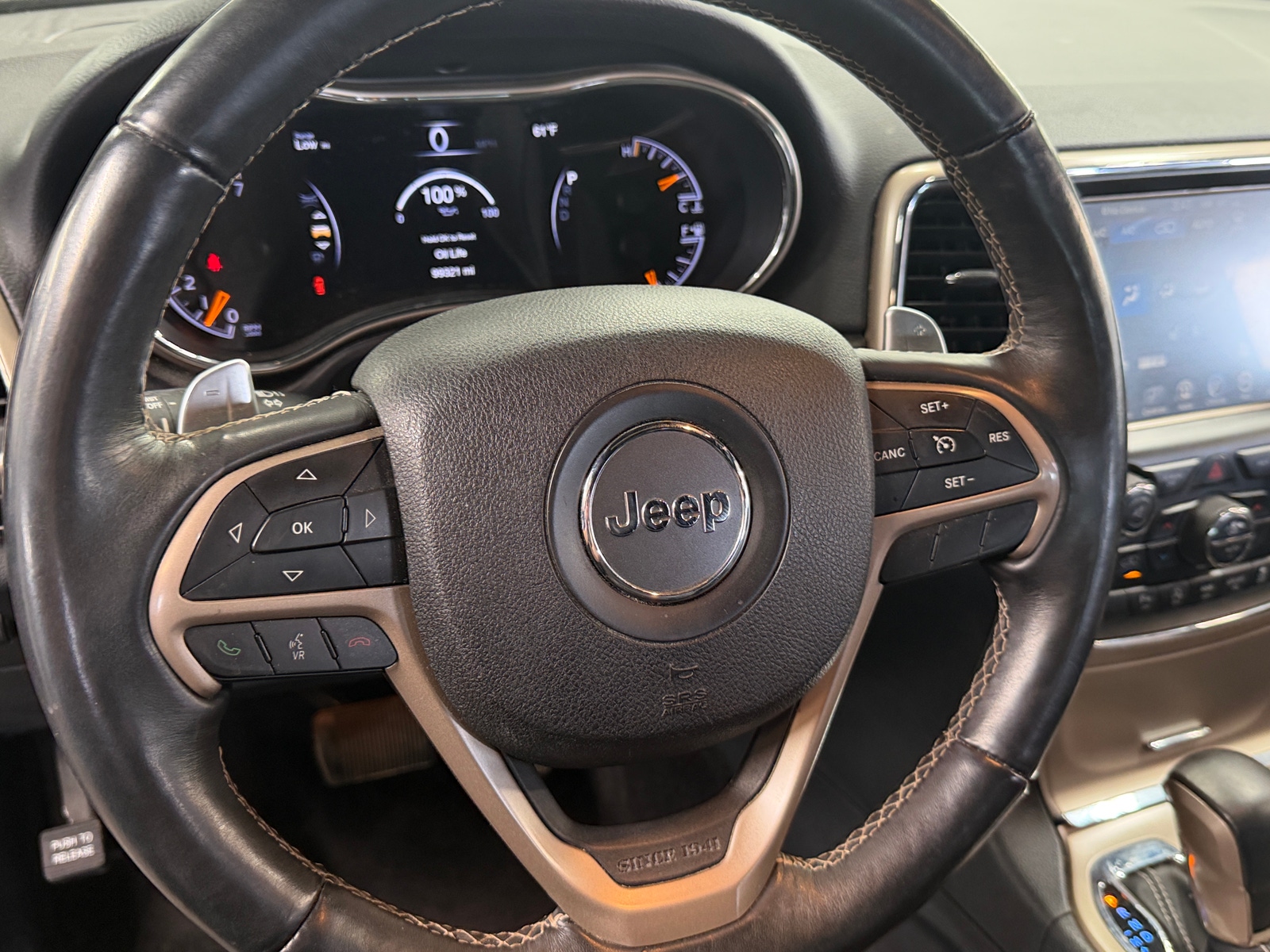 Thumbnail: 2017 Jeep Grand Cherokee - 4