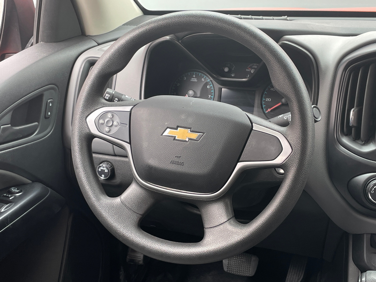 Thumbnail: 2021 Chevrolet Colorado - 5