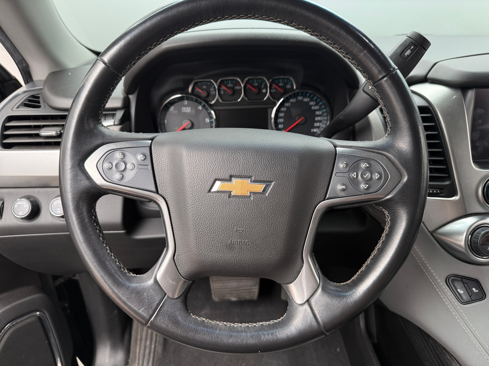 Thumbnail: 2020 Chevrolet Suburban - 4