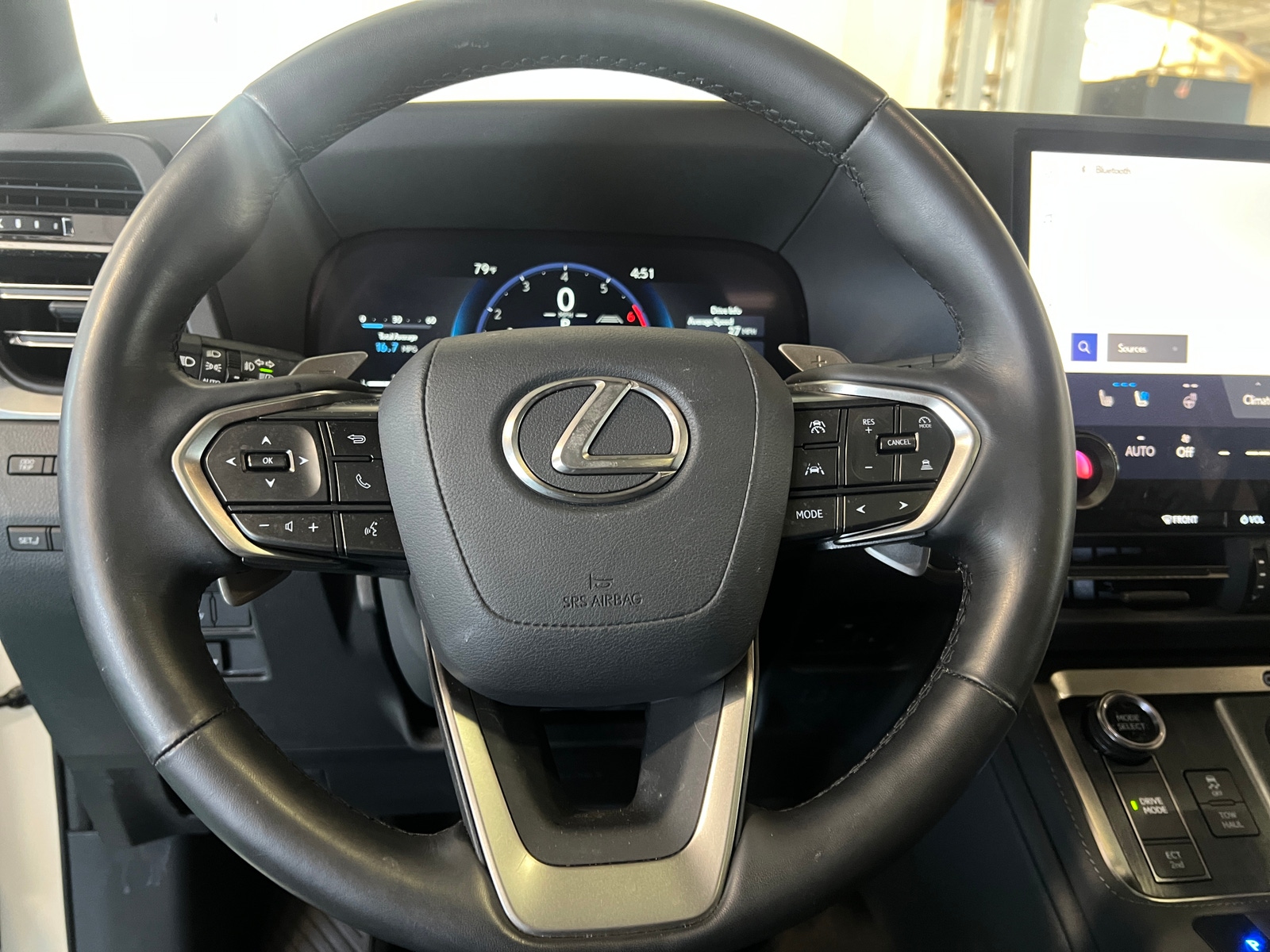 Thumbnail: 2024 Lexus GX - 4