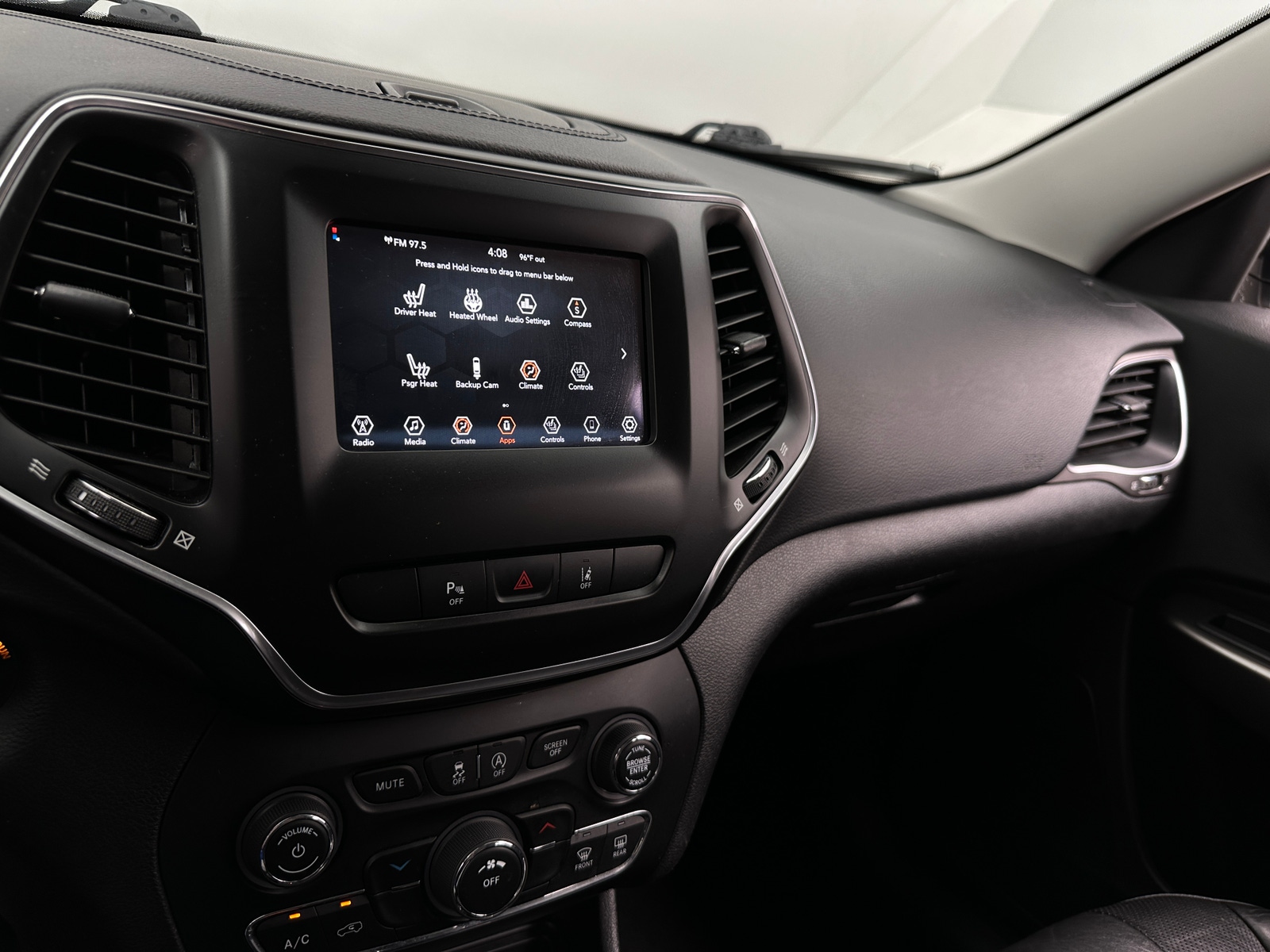 Thumbnail: 2021 Jeep Cherokee - 3