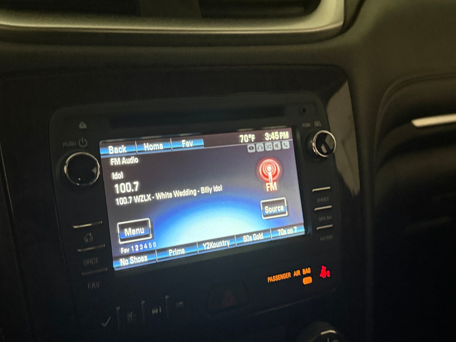 Thumbnail: 2016 Chevrolet Traverse - 4