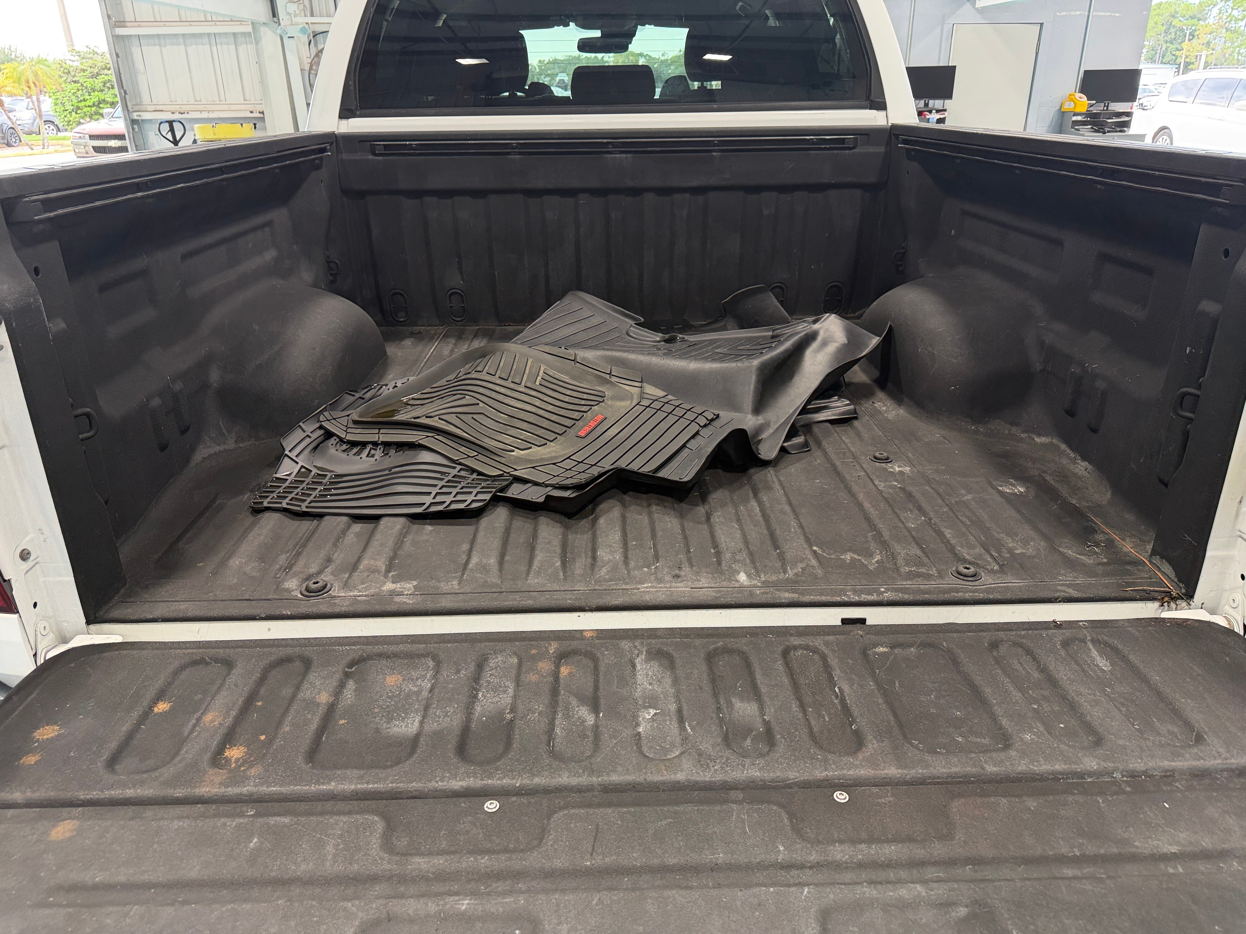 2019 Toyota Tundra SR5 - Photo 3