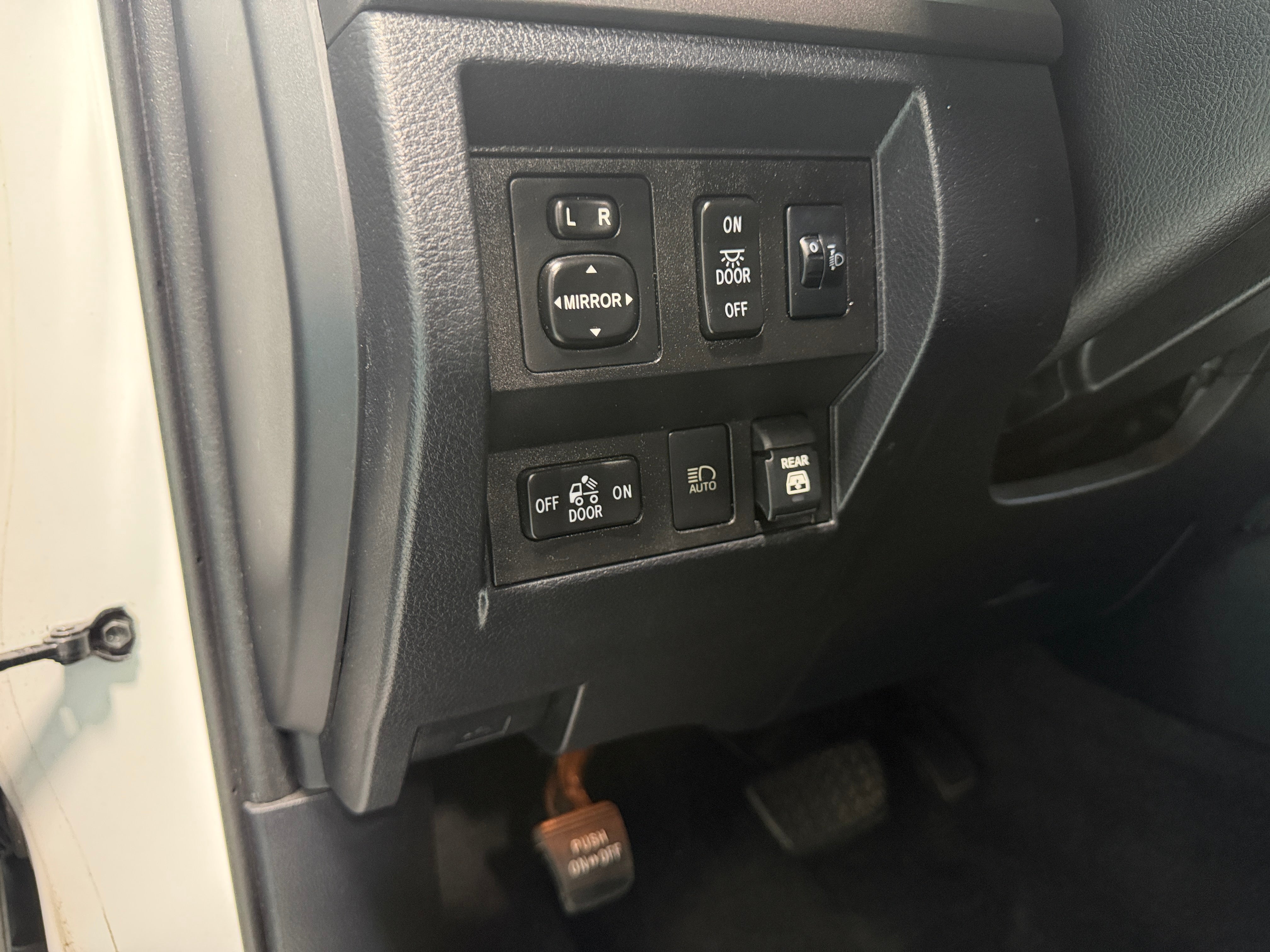 2019 Toyota Tundra SR5 - Photo 13
