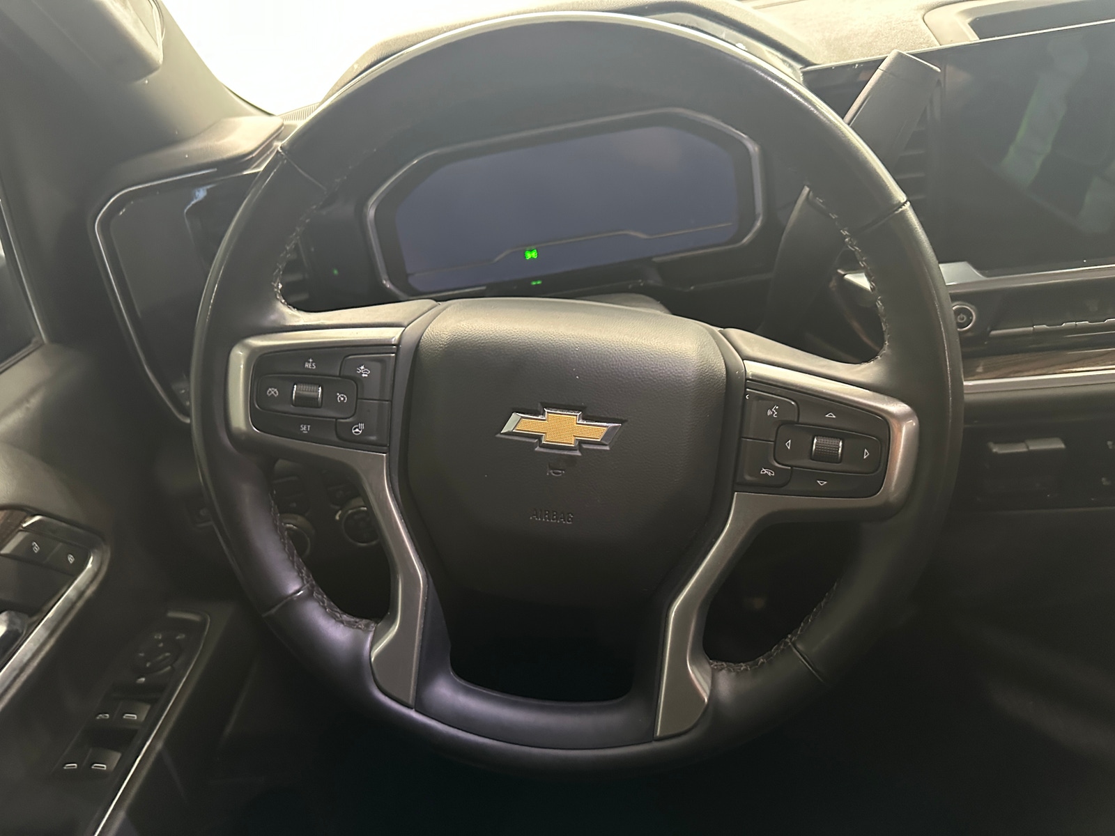 Thumbnail: 2025 Chevrolet Silverado 2500 - 5