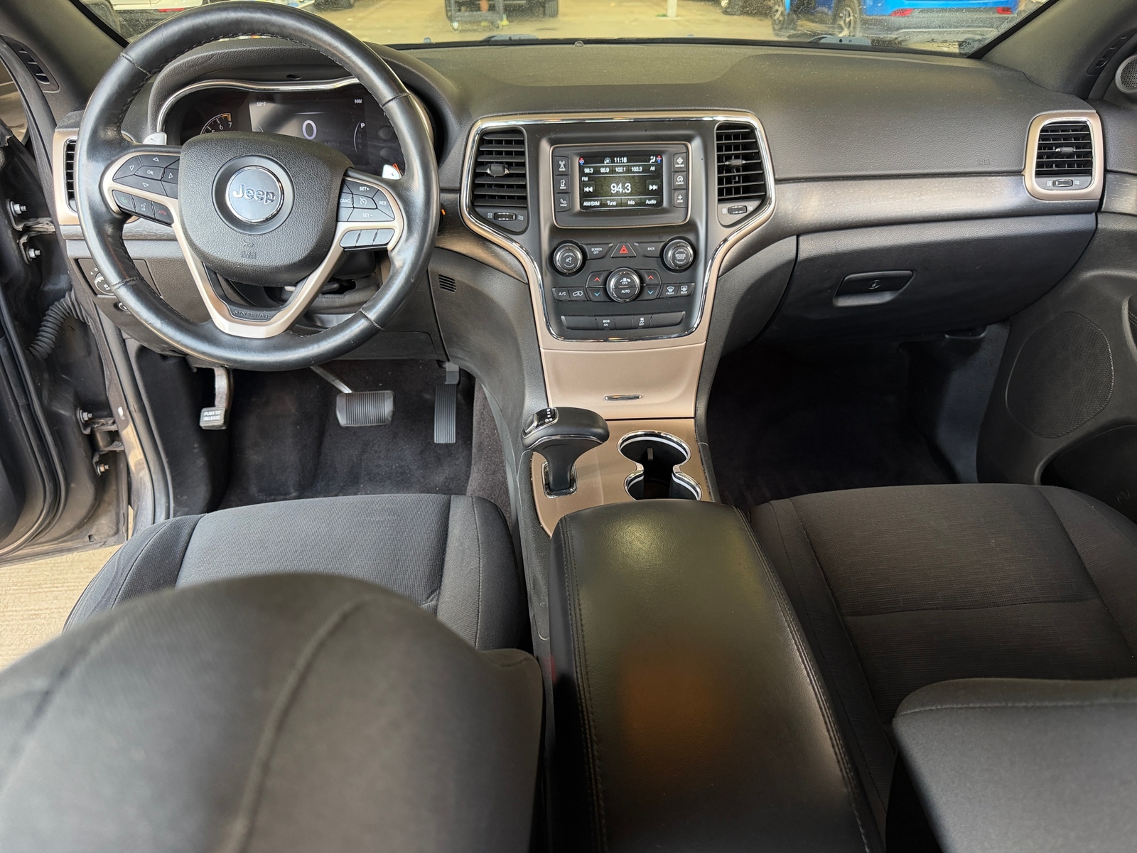 Thumbnail: 2015 Jeep Grand Cherokee - 3
