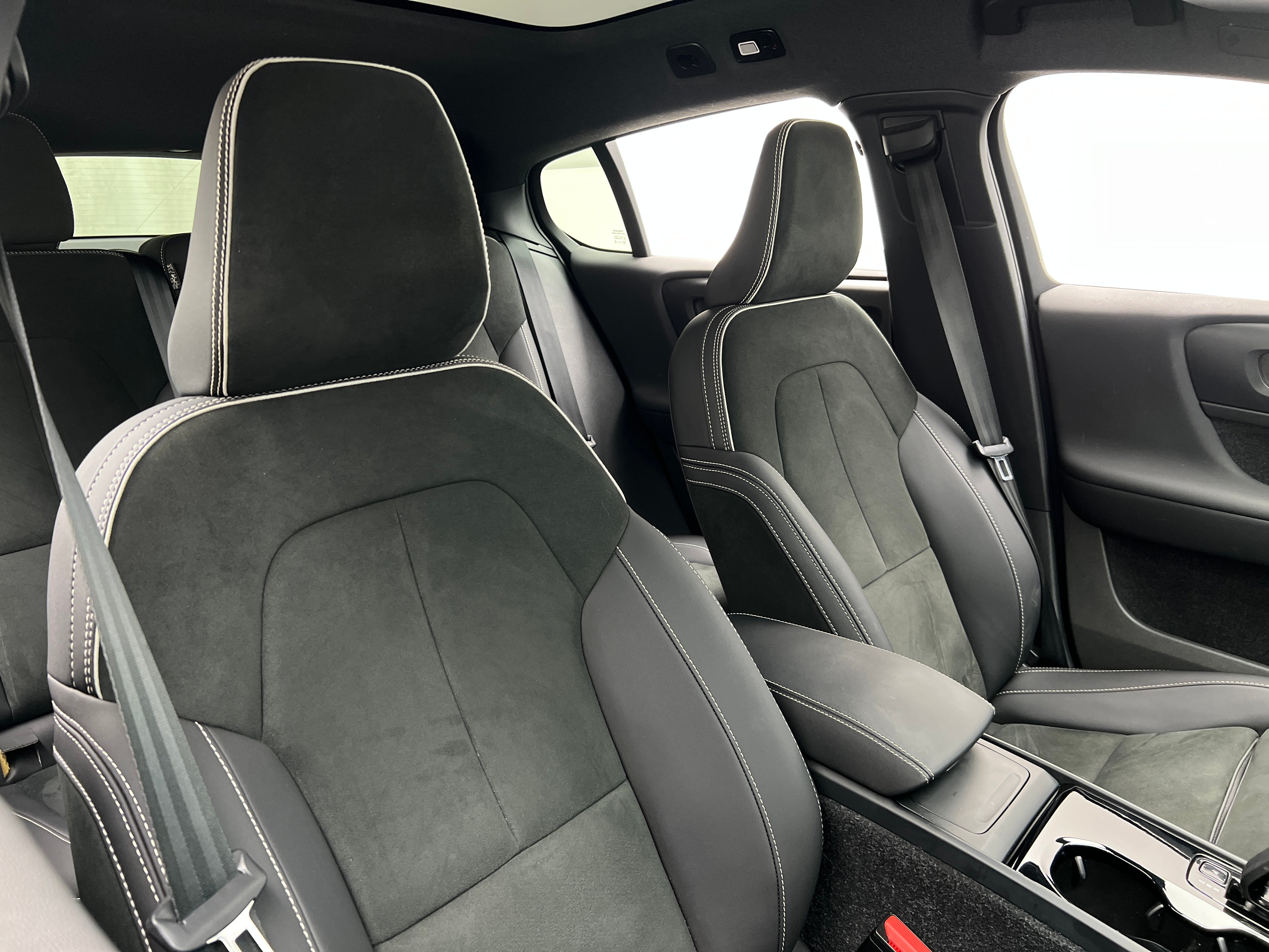 2023 Volvo C40