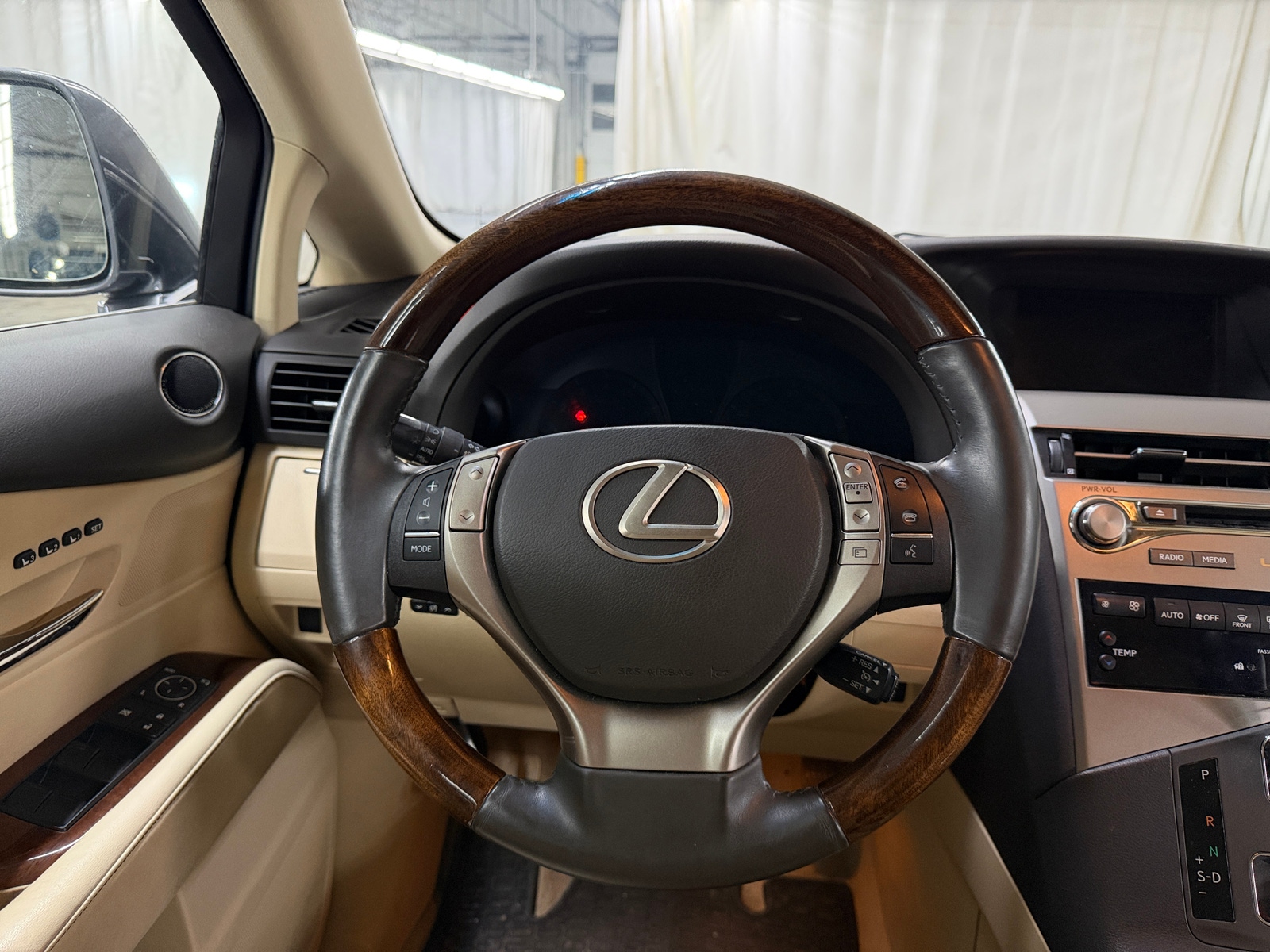 Thumbnail: 2014 Lexus RX - 5
