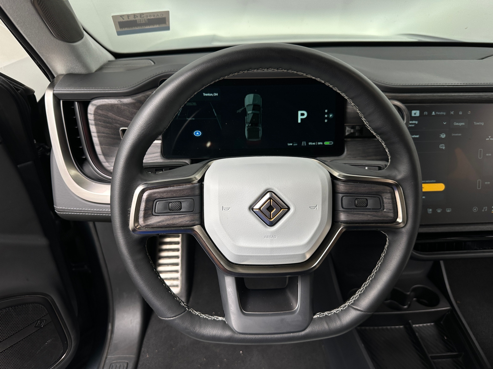 Thumbnail: 2023 Rivian R1T - 4