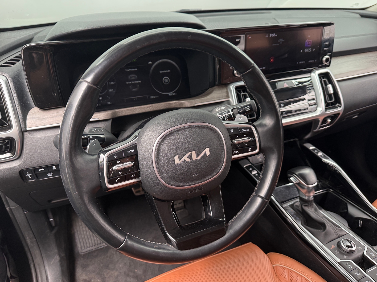 Thumbnail: 2022 Kia Sorento - 4