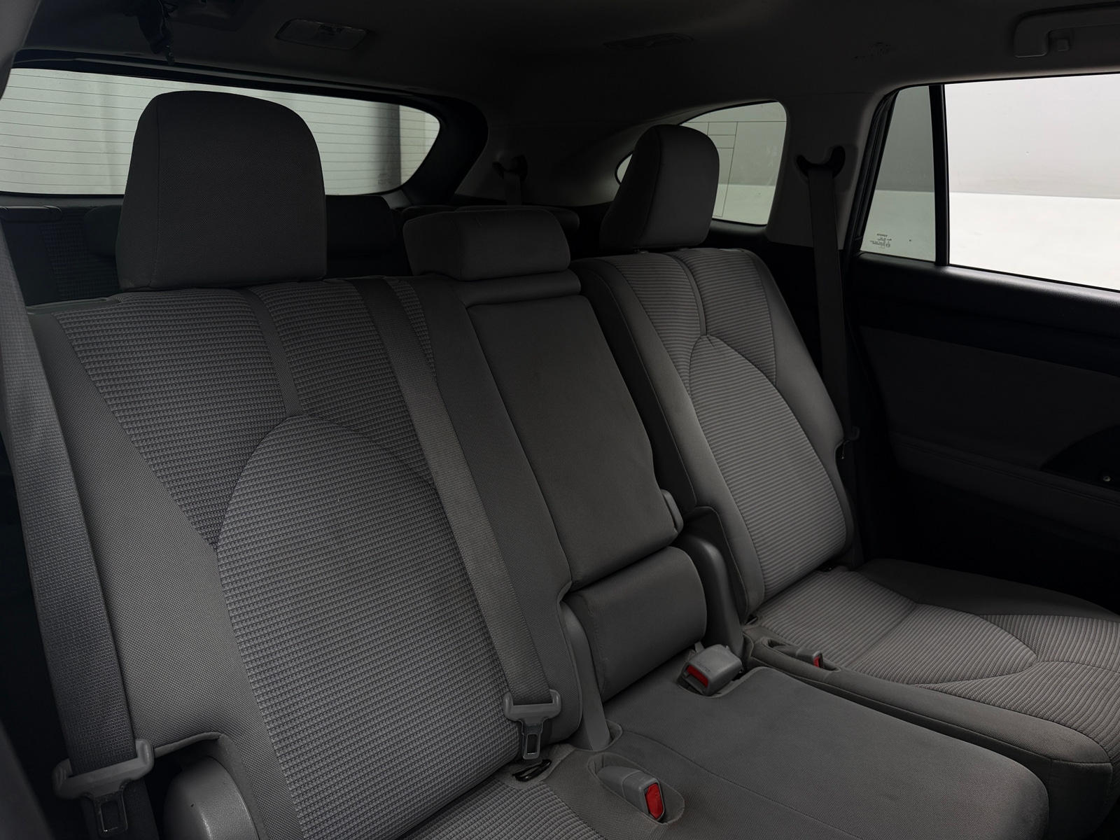 Thumbnail: 2022 Toyota Highlander - 6