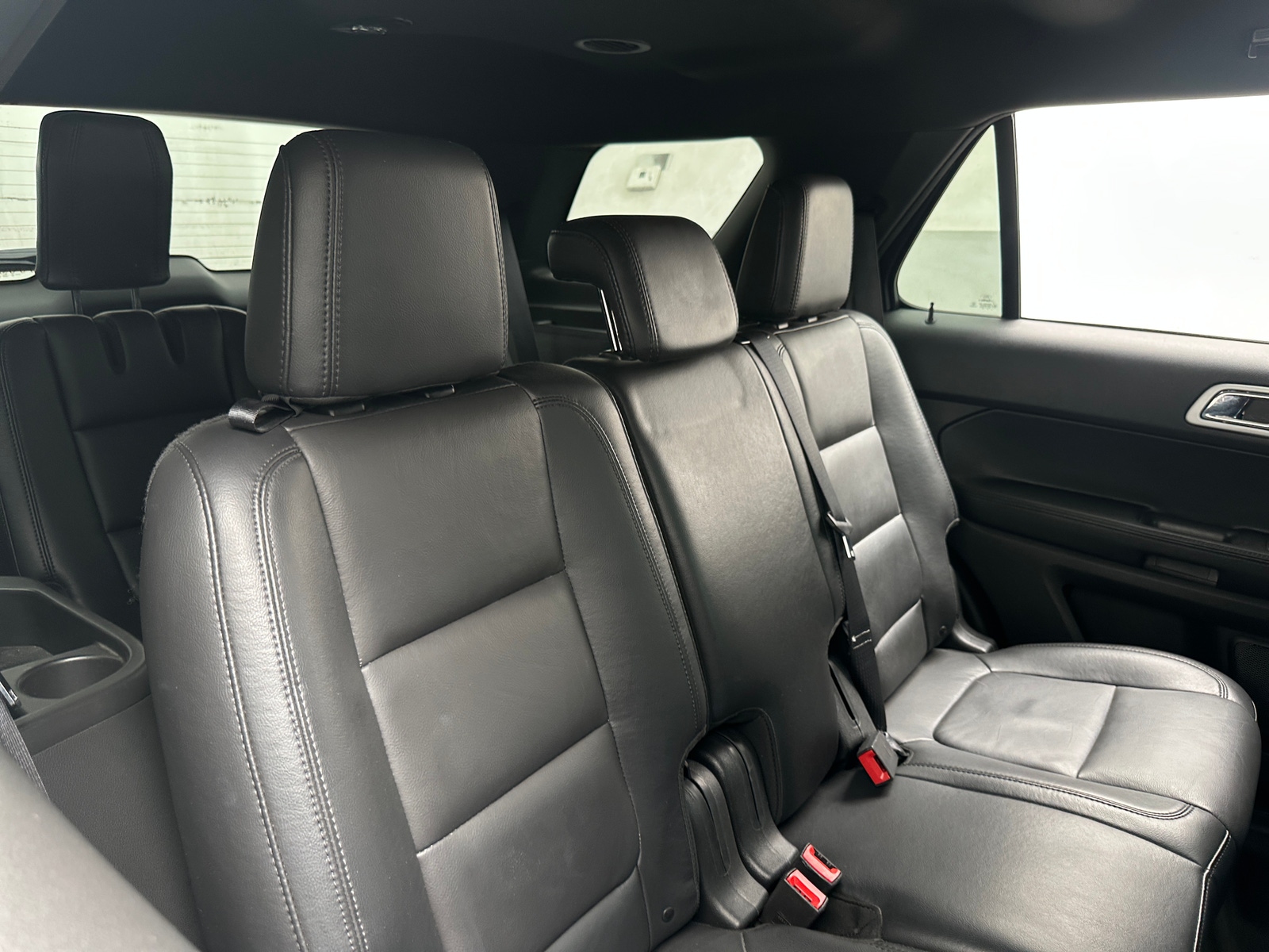 Thumbnail: 2015 Ford Explorer - 5