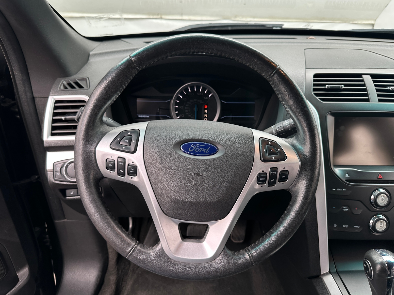 Thumbnail: 2015 Ford Explorer - 4