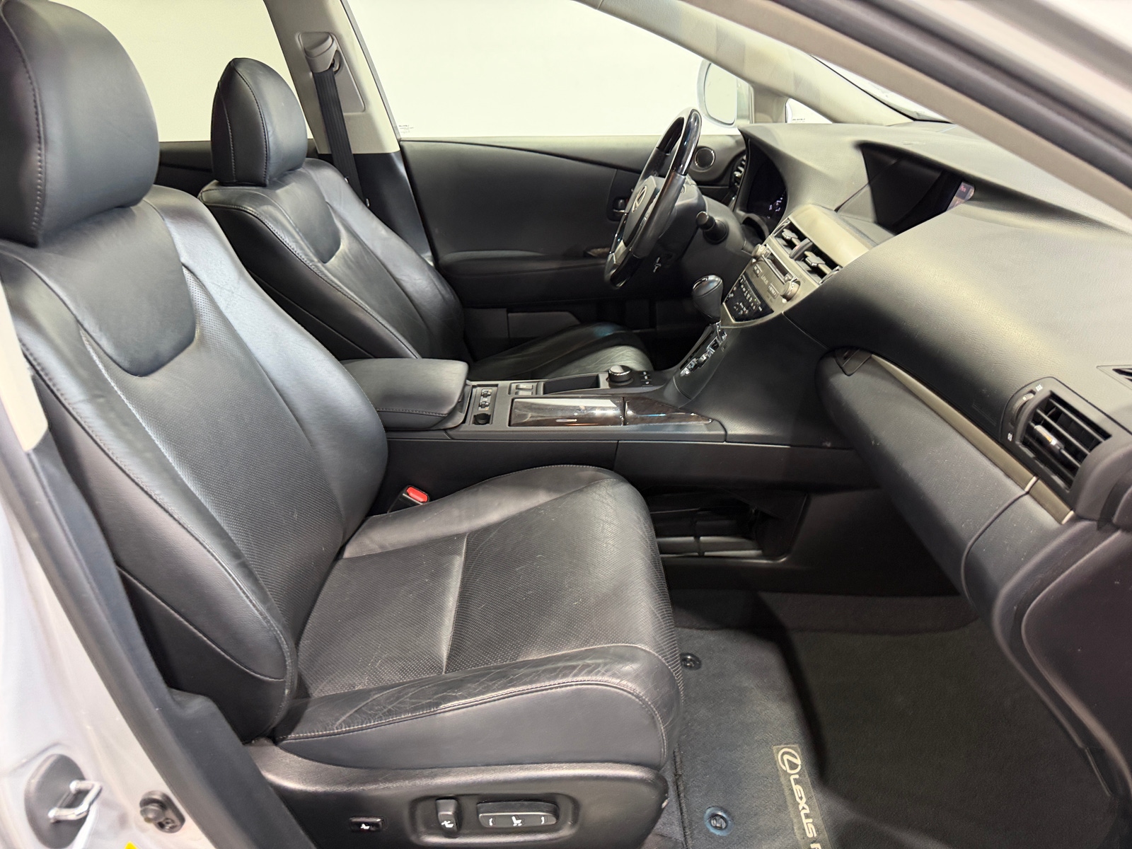 Thumbnail: 2015 Lexus RX - 2