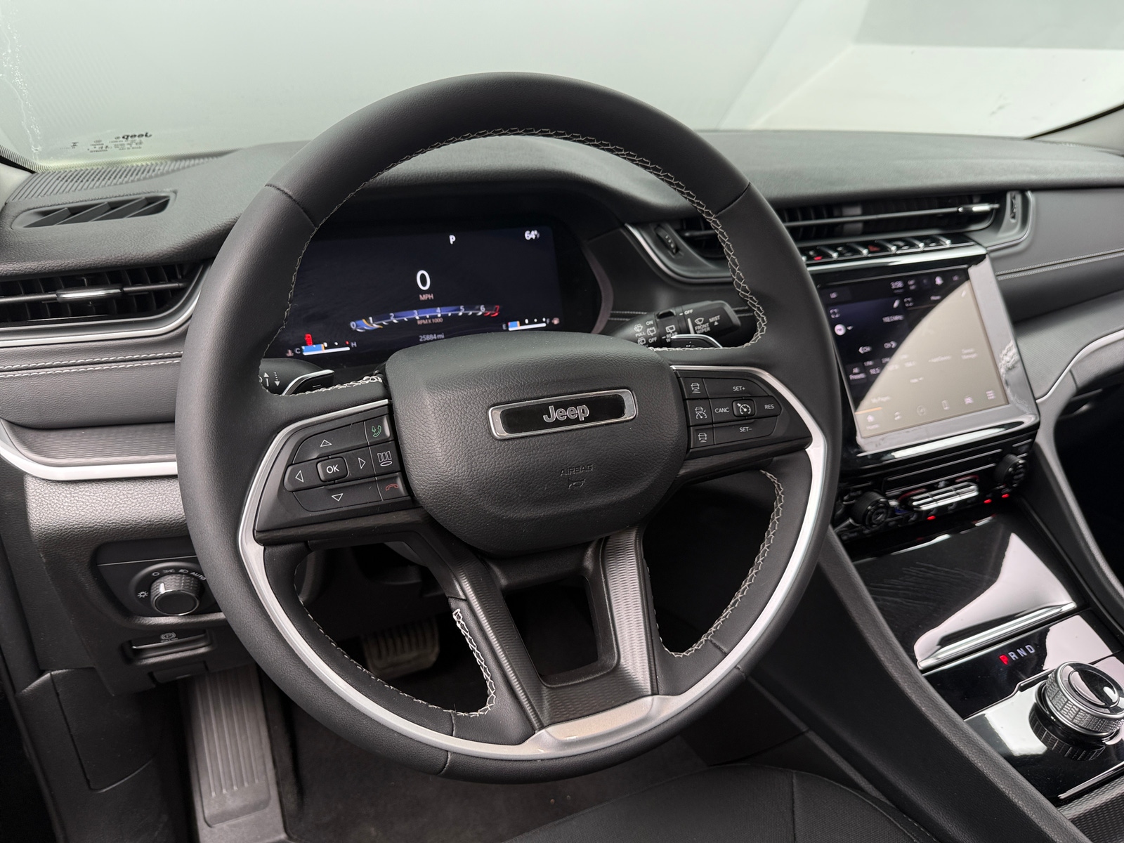 Thumbnail: 2023 Jeep Grand Cherokee - 5