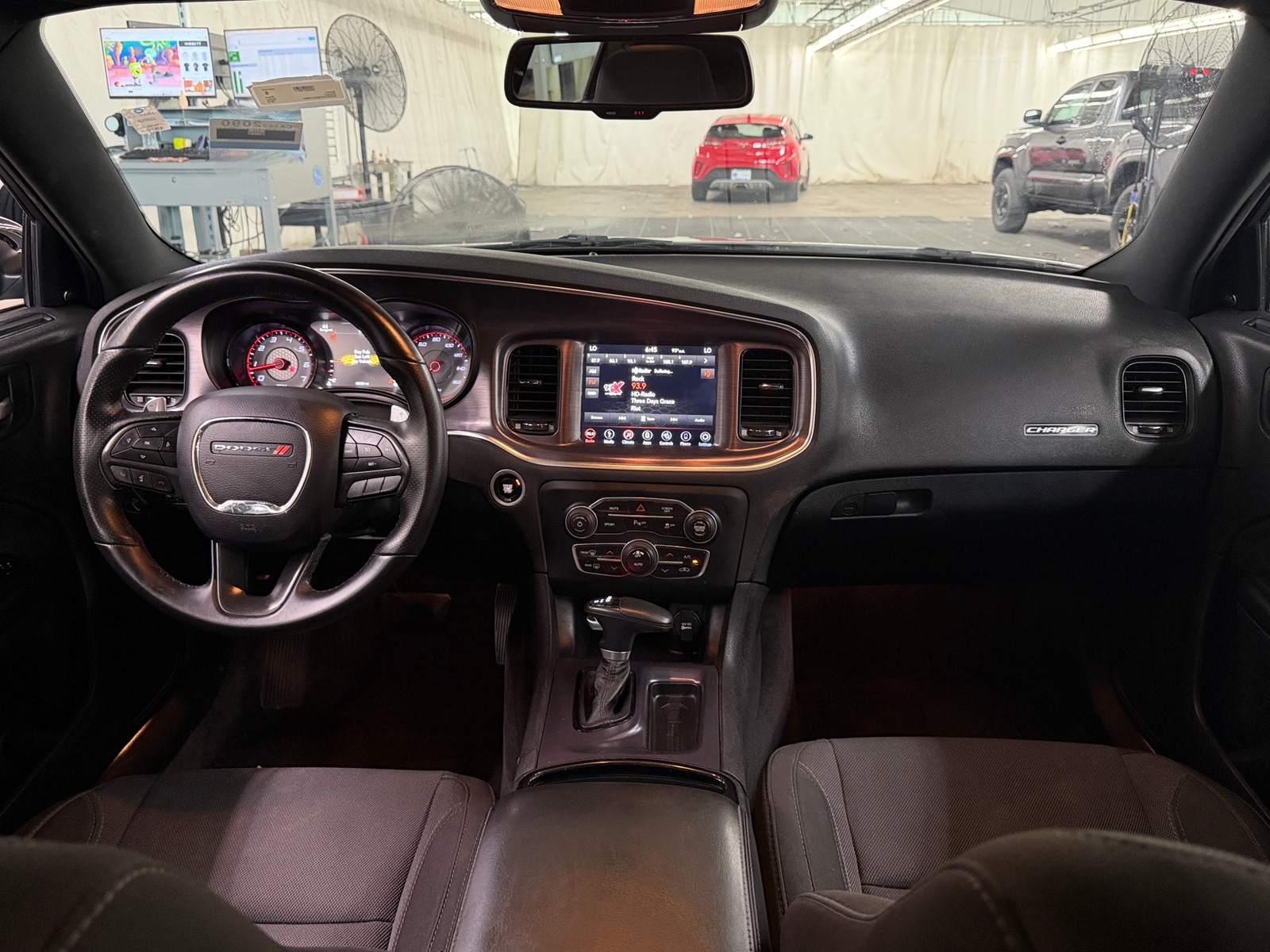 Thumbnail: 2018 Dodge Charger - 3