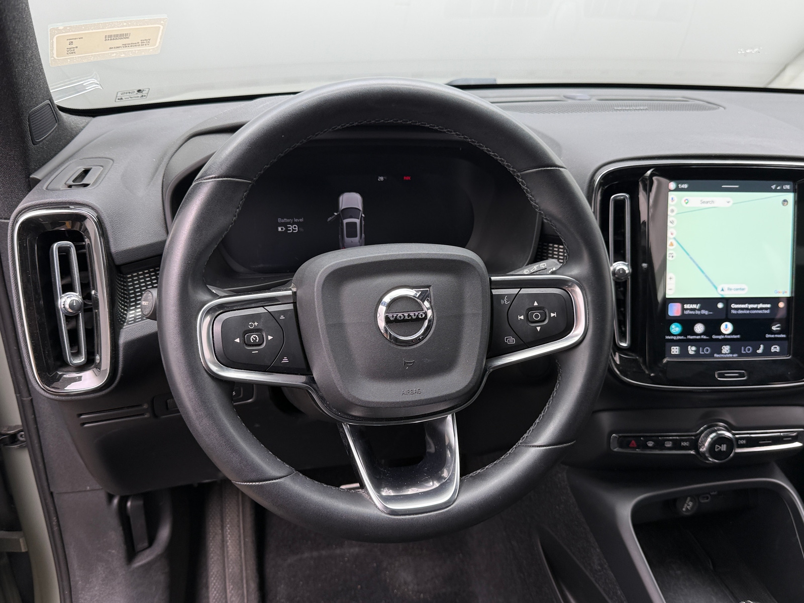 Thumbnail: 2022 Volvo XC40 - 4