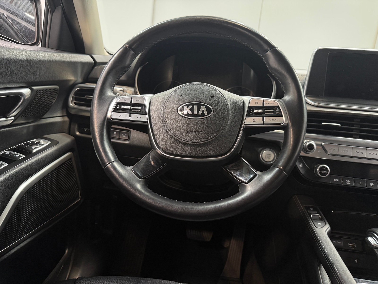 Thumbnail: 2021 Kia Telluride - 4