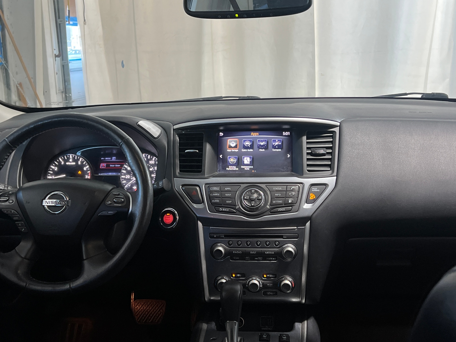 Thumbnail: 2020 Nissan Pathfinder - 2
