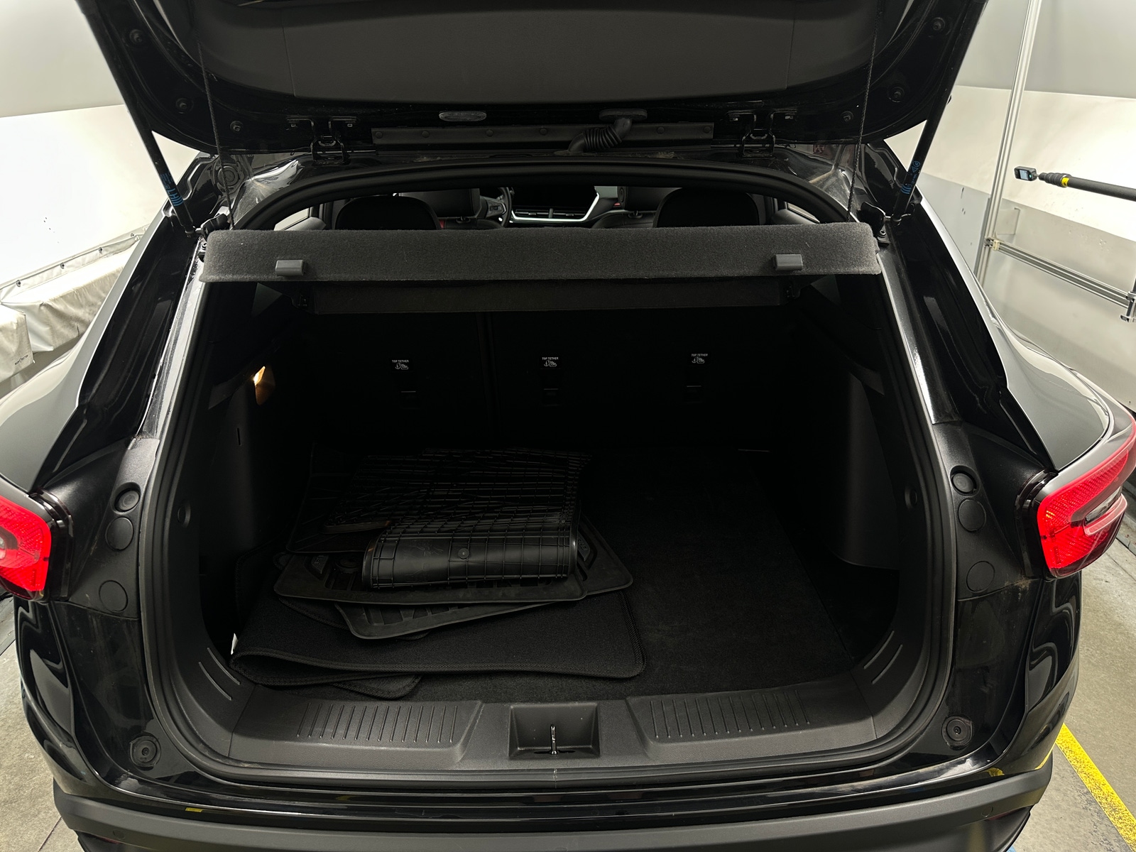 Thumbnail: 2025 Chevrolet Trax - 6