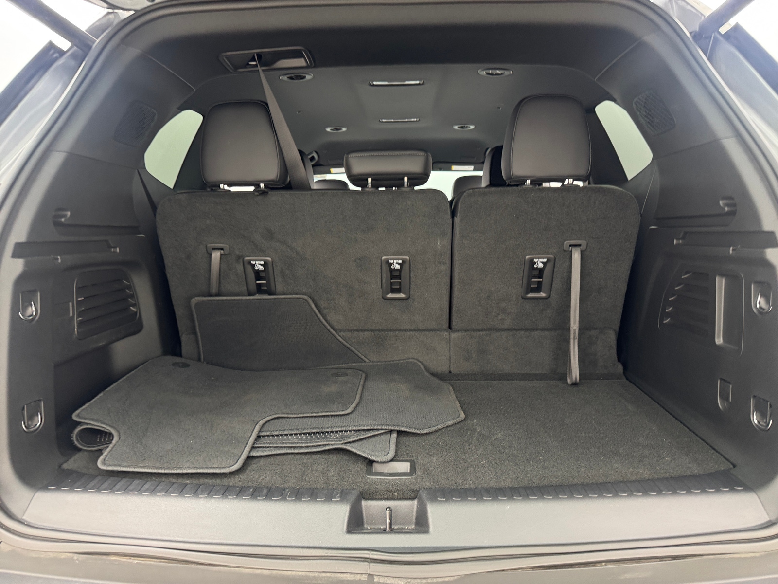 Thumbnail: 2026 GMC Acadia - 6