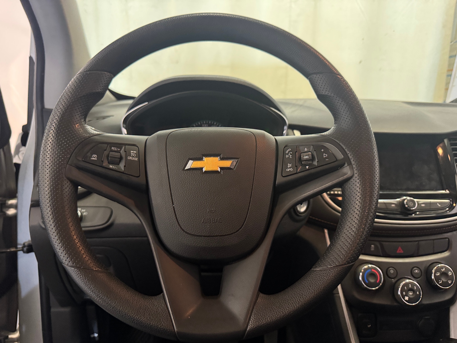 Thumbnail: 2020 Chevrolet Trax - 5