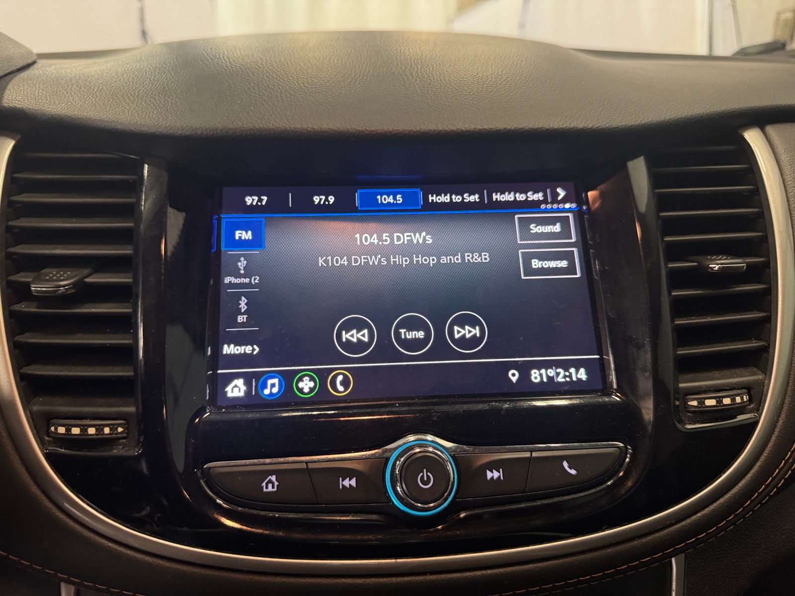 Thumbnail: 2020 Chevrolet Trax - 4