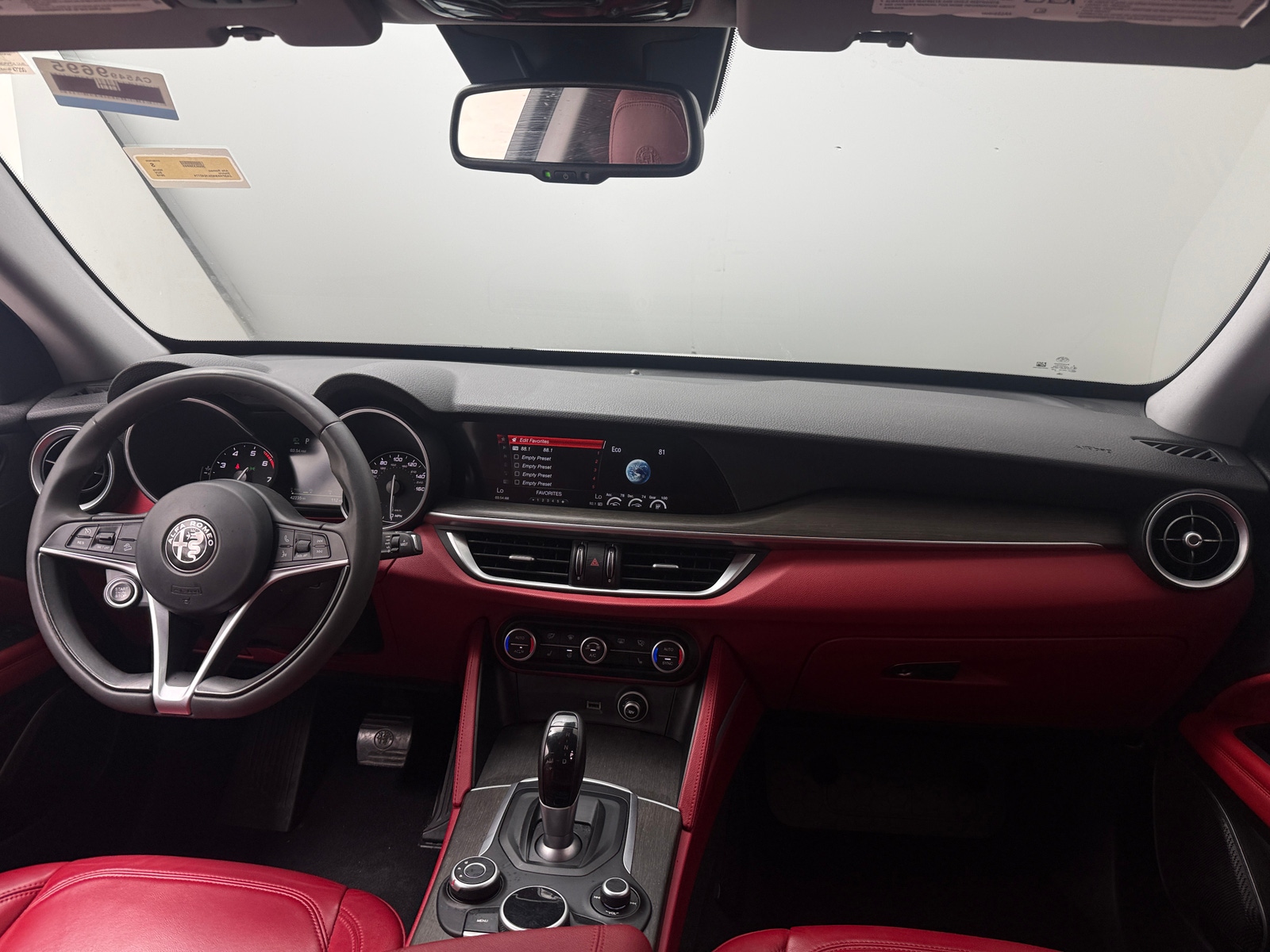 Thumbnail: 2019 Alfa Romeo Stelvio - 2