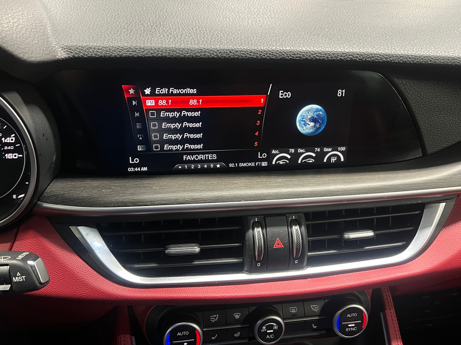 Thumbnail: 2019 Alfa Romeo Stelvio - 3