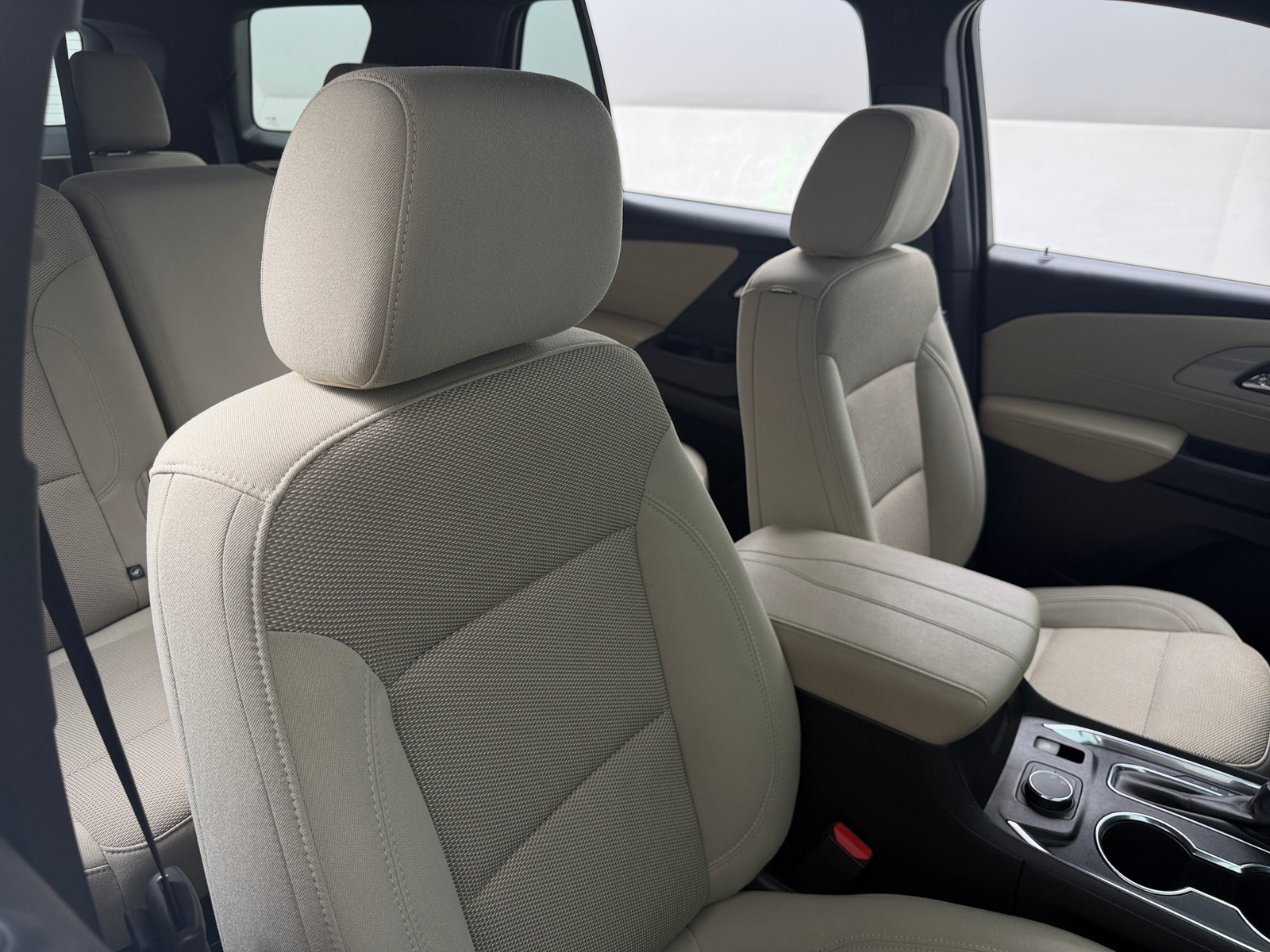 Thumbnail: 2022 Chevrolet Traverse - 2
