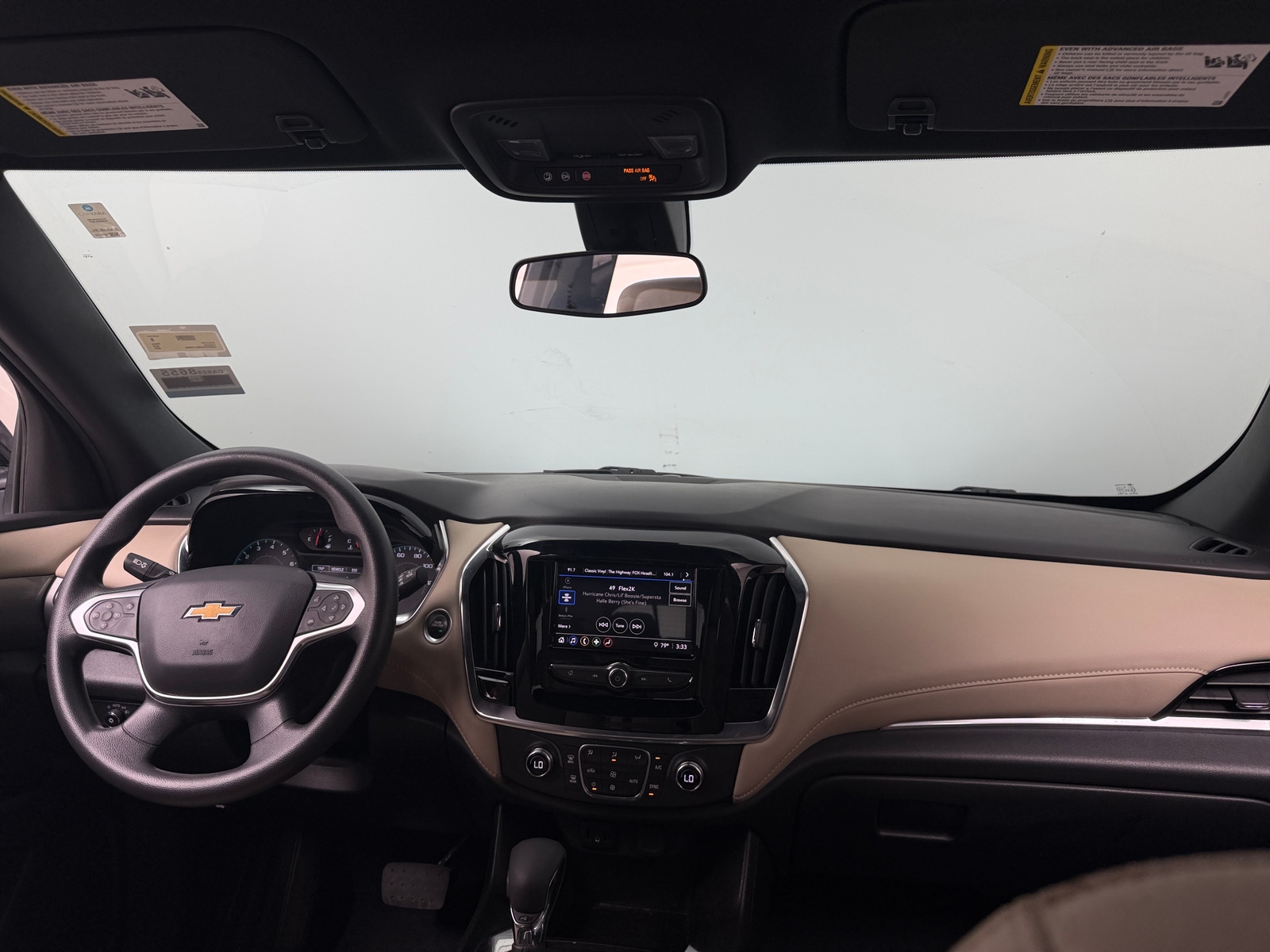 Thumbnail: 2022 Chevrolet Traverse - 3