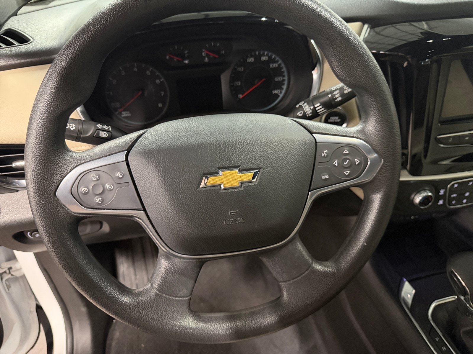 Thumbnail: 2022 Chevrolet Traverse - 5