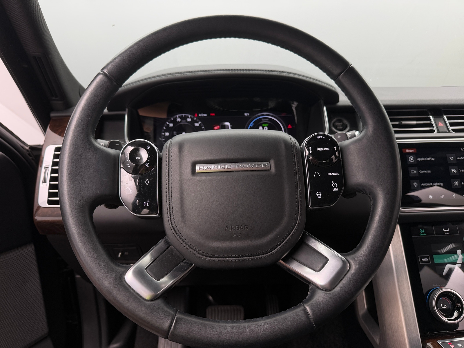 Thumbnail: 2020 Land Rover Range Rover - 4